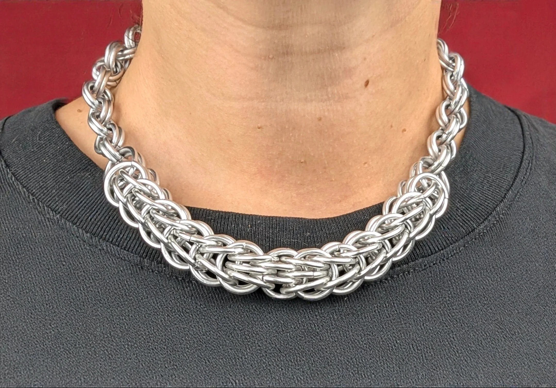 COLLIER-chaine-cotte-maille-metallique-argent.jpg