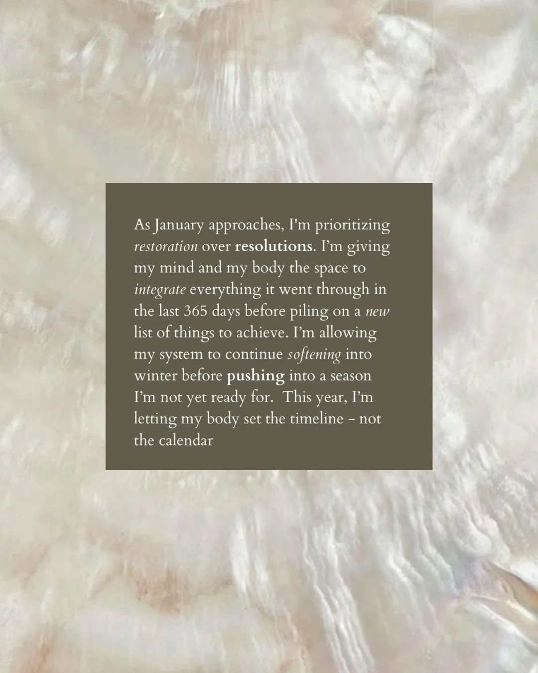 2026 IS CALLING 🤳

The mindset vibe for the new year 🪄

2 ways to work together to kickoff the new year:
➡️ Free 7 day Renew Year Challenge starting 1/1
DM &lsquo;Renew&rsquo; to join the accountability chat
➡️ Rise &amp; Align Group Coaching start