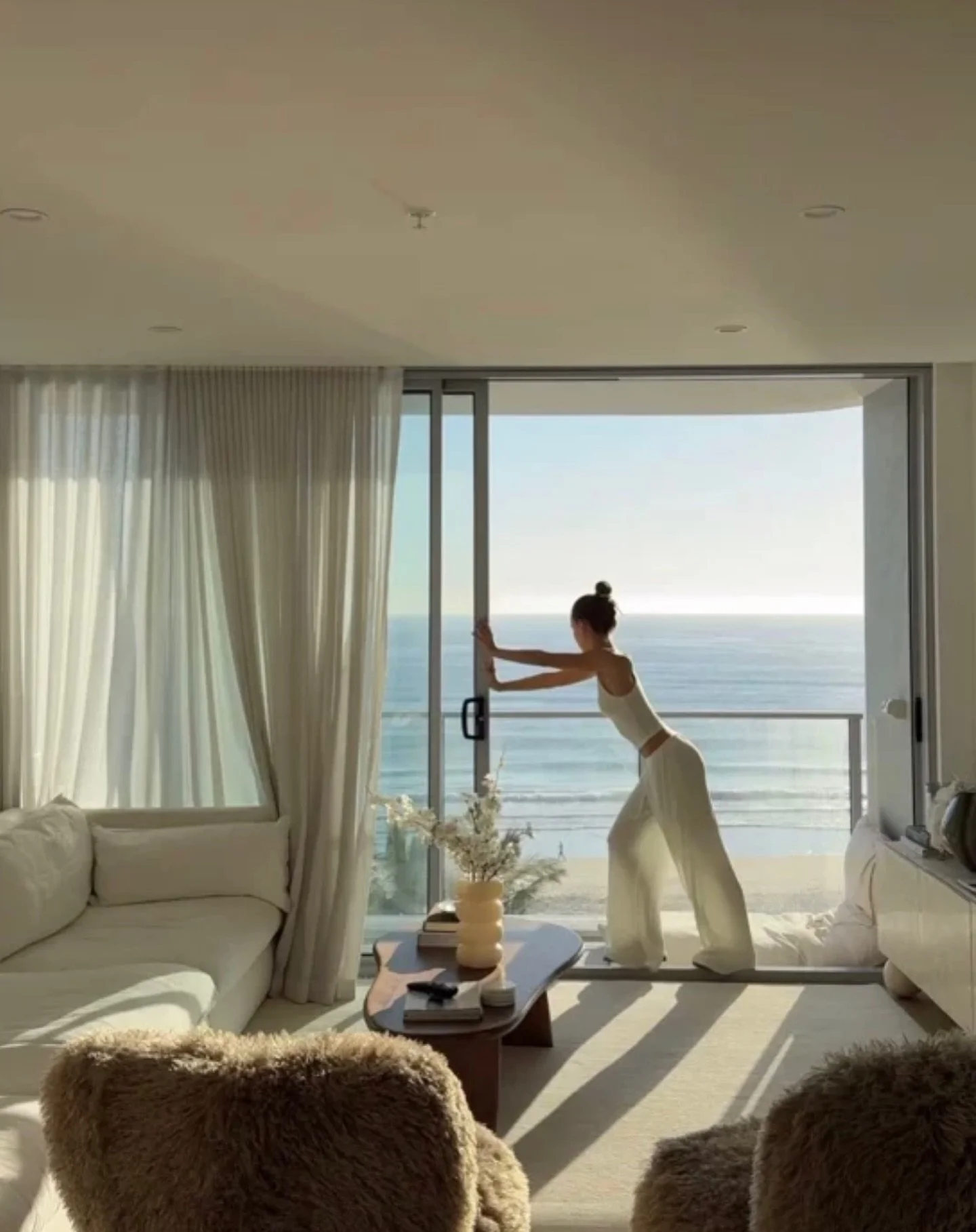 READY FOR YOUR SEASONAL SHIFT?
 
The spring equinox marked a moment of balance, and with it comes the start of the astrological new year in Aries season.
 
This is the energy of fresh starts, bold movement, and new beginnings.
It&rsquo;s the season w