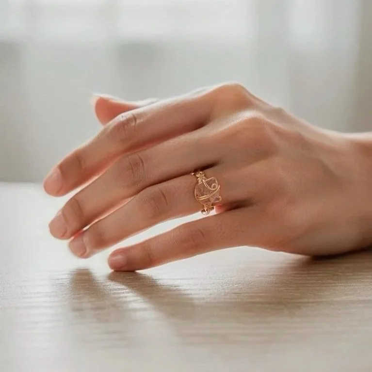 Anello con zircone Rosa Chiaro