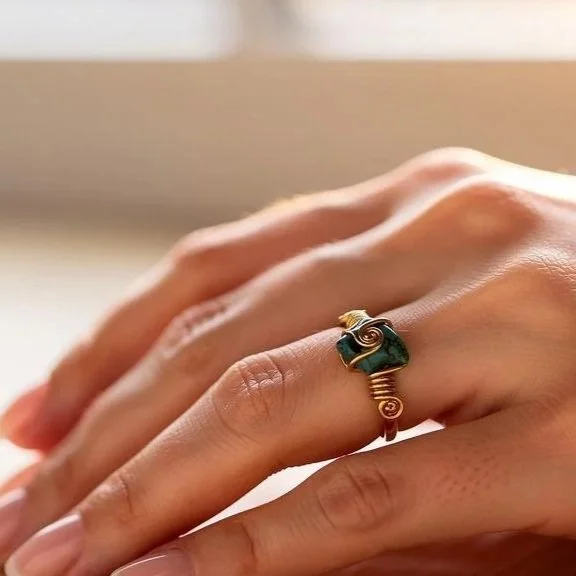 Anello con zircone Turchese