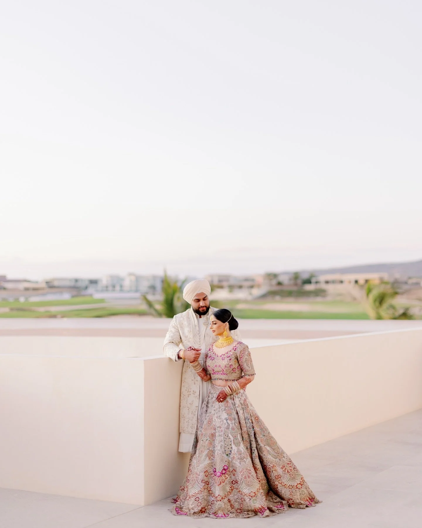 Harleen- Bobby

@harleenbal_ 

Photo - Film : @jagphotostudios 
Hair - Make up : @beautyandco_artistry @justabossbabe 
Planner : @destawed @soireewithsifth 
Bride Attire : @rimpleandharpreet 
Mehendi : @maharani_mehendi 
DJ : @simonnsayyss 
MC : @pri