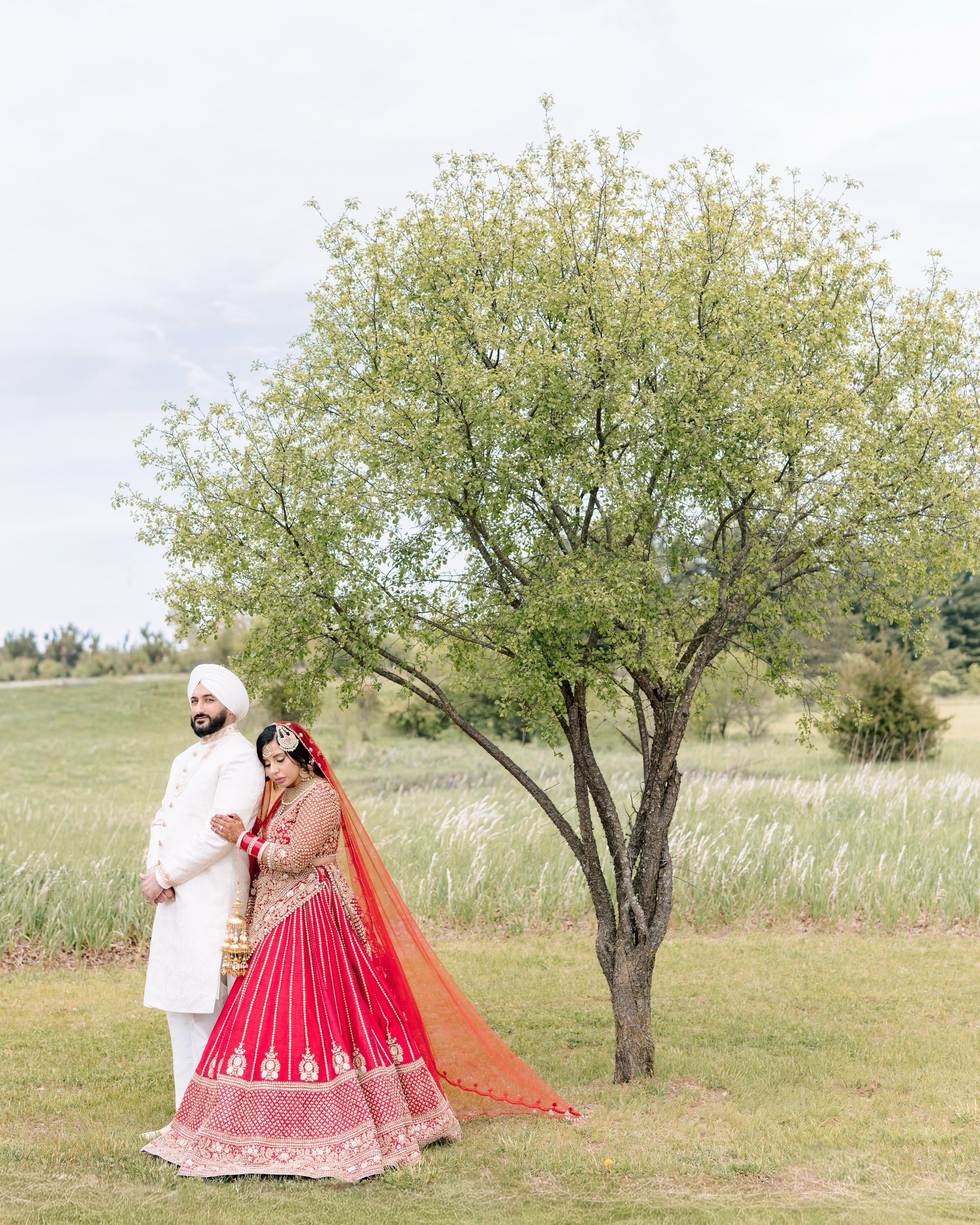 Jasleen - Sunny 

@sbains17 @jasleenkjhajj 

Photo - Film - @jagphotostudios 
Make up : @makeupbyjjess 
Hair : @hairbyaysha 
Planner : @marigoldweddingplanners 
Bhangra Team : @furteelay
