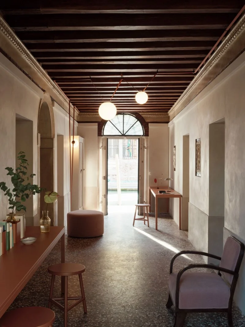 vibia-the-edit-cannaregio-venice-plusminus-2-800x1067.jpg