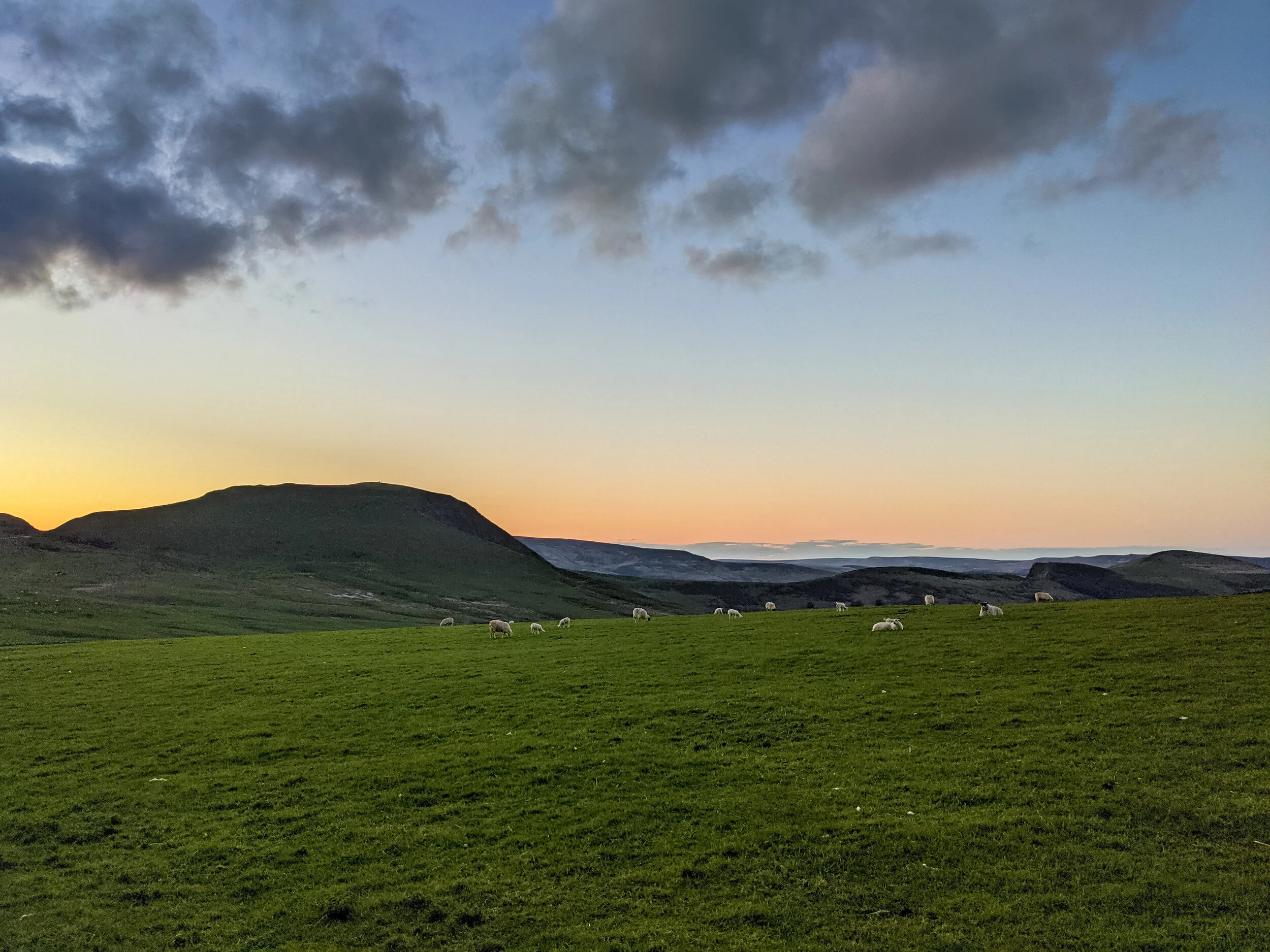 Approaching Mam Tor from the south