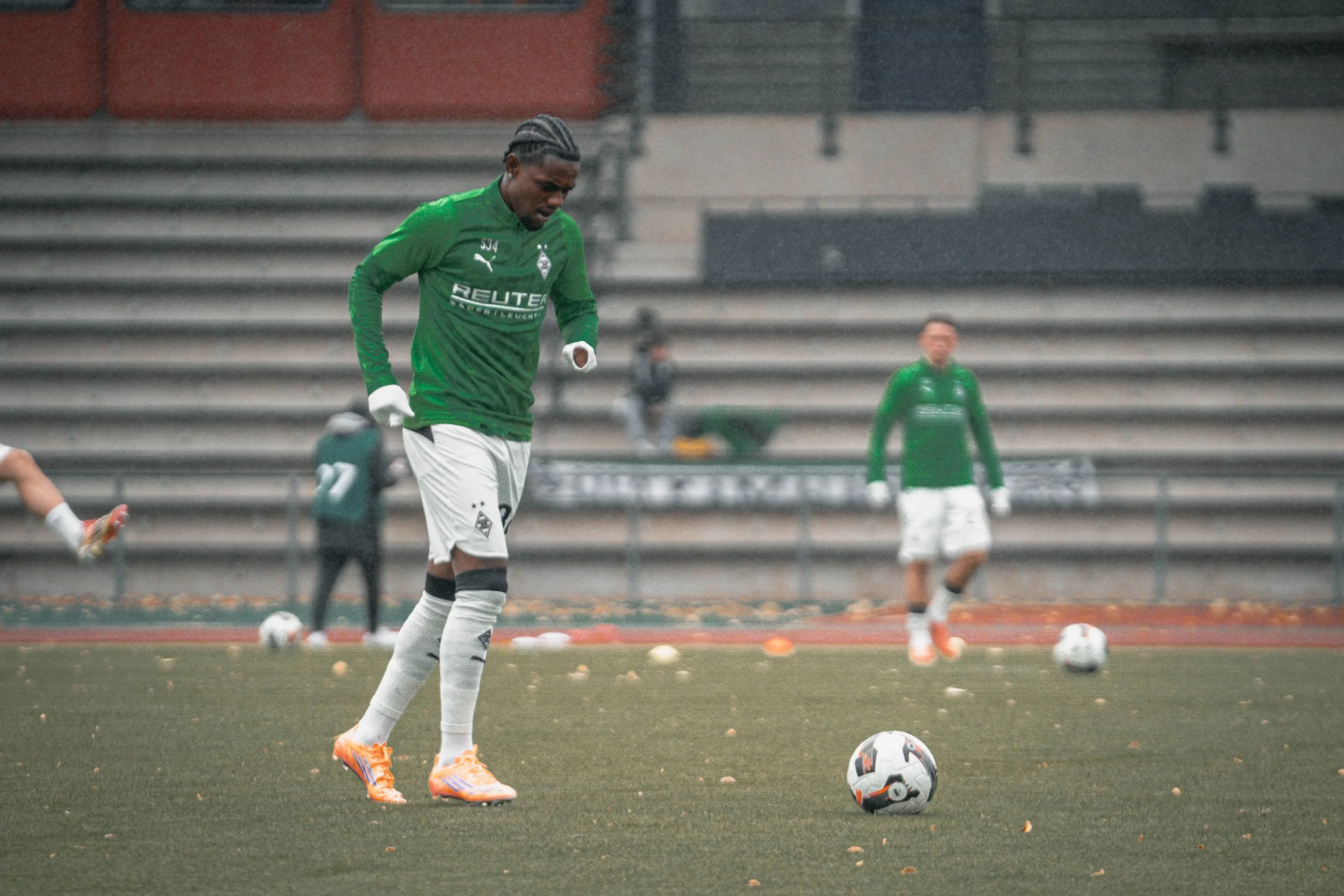 Warm-up: concentration before the whistle