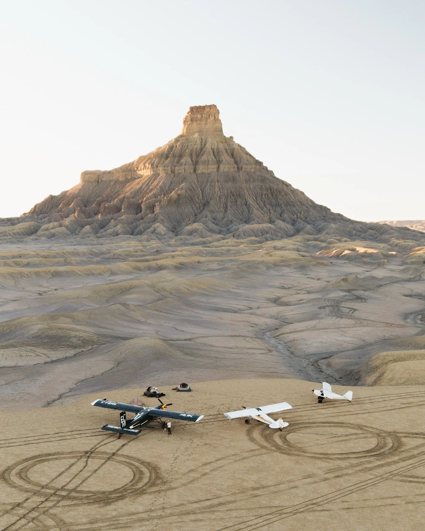 Now that&rsquo;s a boyz trip. 
.
.
.
 #planegeEk #generalaviation #bushflying #bushpilot #aviationdaily #instapilot #studentpilotlife #studentpilot #love #peace #aviationphotography #cessna #flyprivate #stol #aviationworld #piperaircraft #planespotte