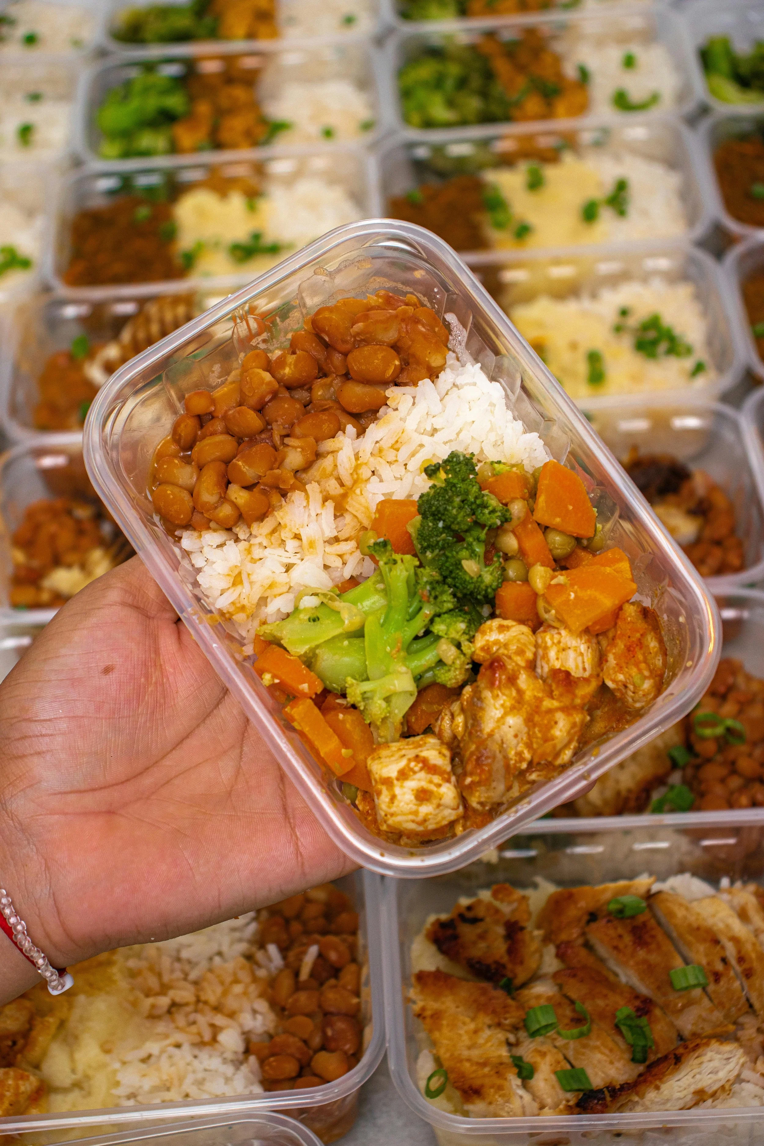 healthy meal kit with grilled chicken