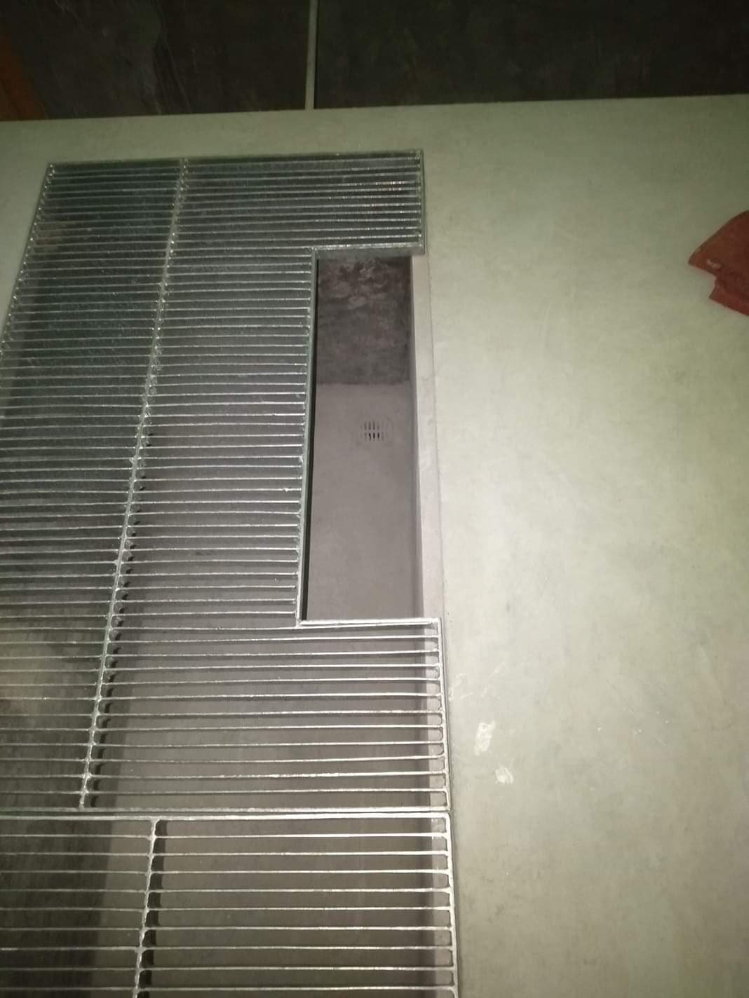 Trench Grating 3.jpg