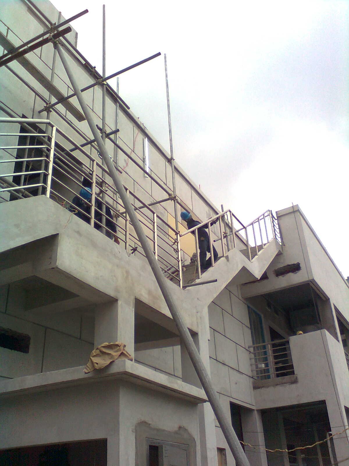 west stair railing #4.jpg