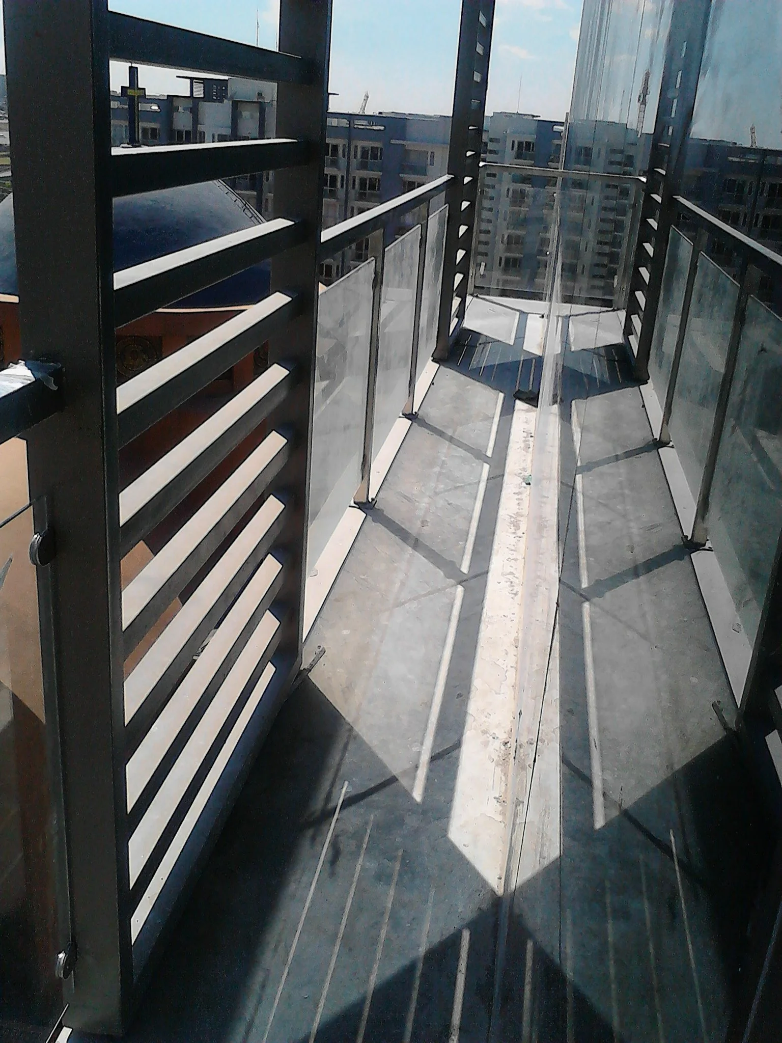 Stainless Glass Balcony Railing.jpg