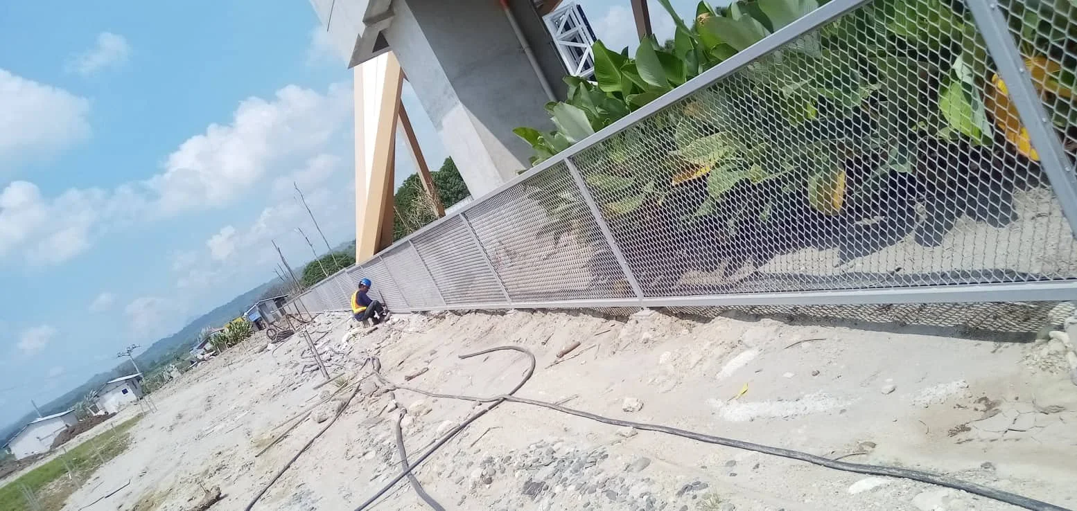 Perimeter Fence 4.jpg