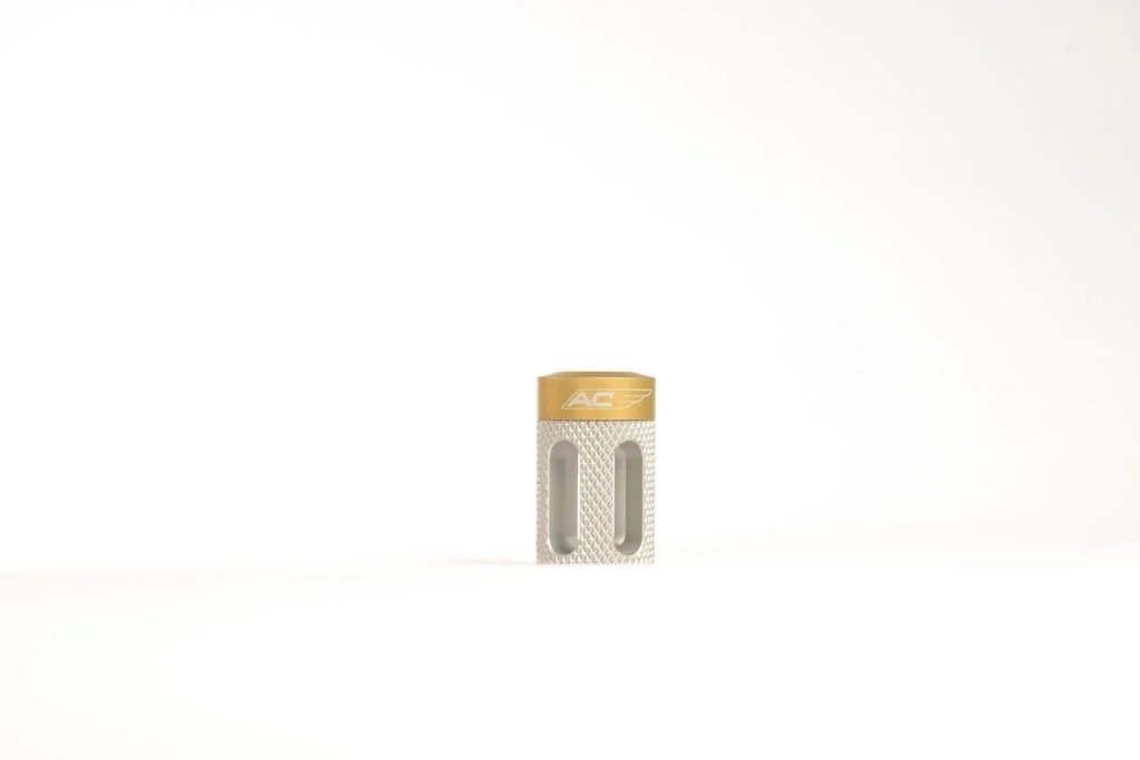 ArtCyclesShortPegsWhiteBackdrop-072.jpg