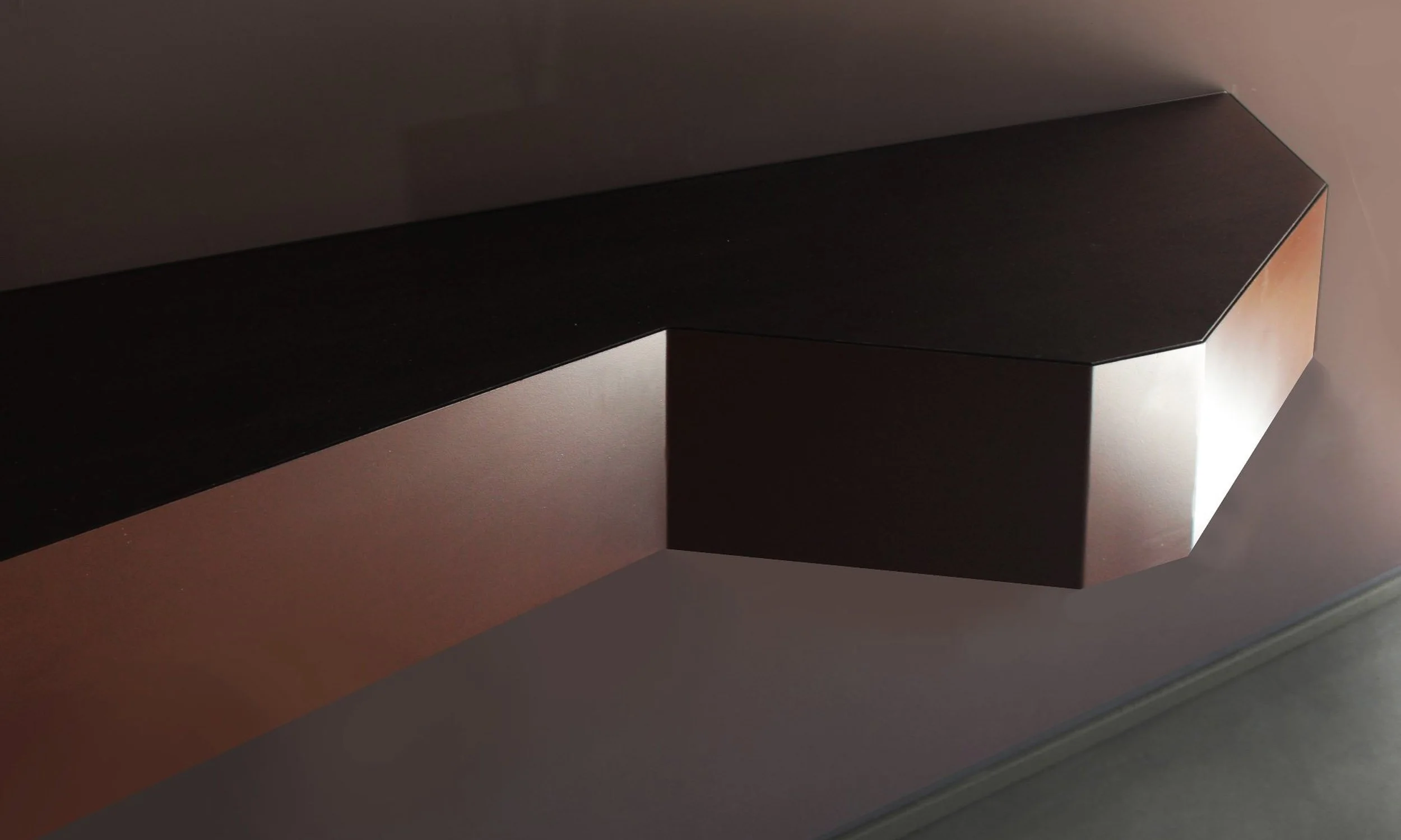 3 2DETTAGLIO CONSOLLE MARRONE.jpg