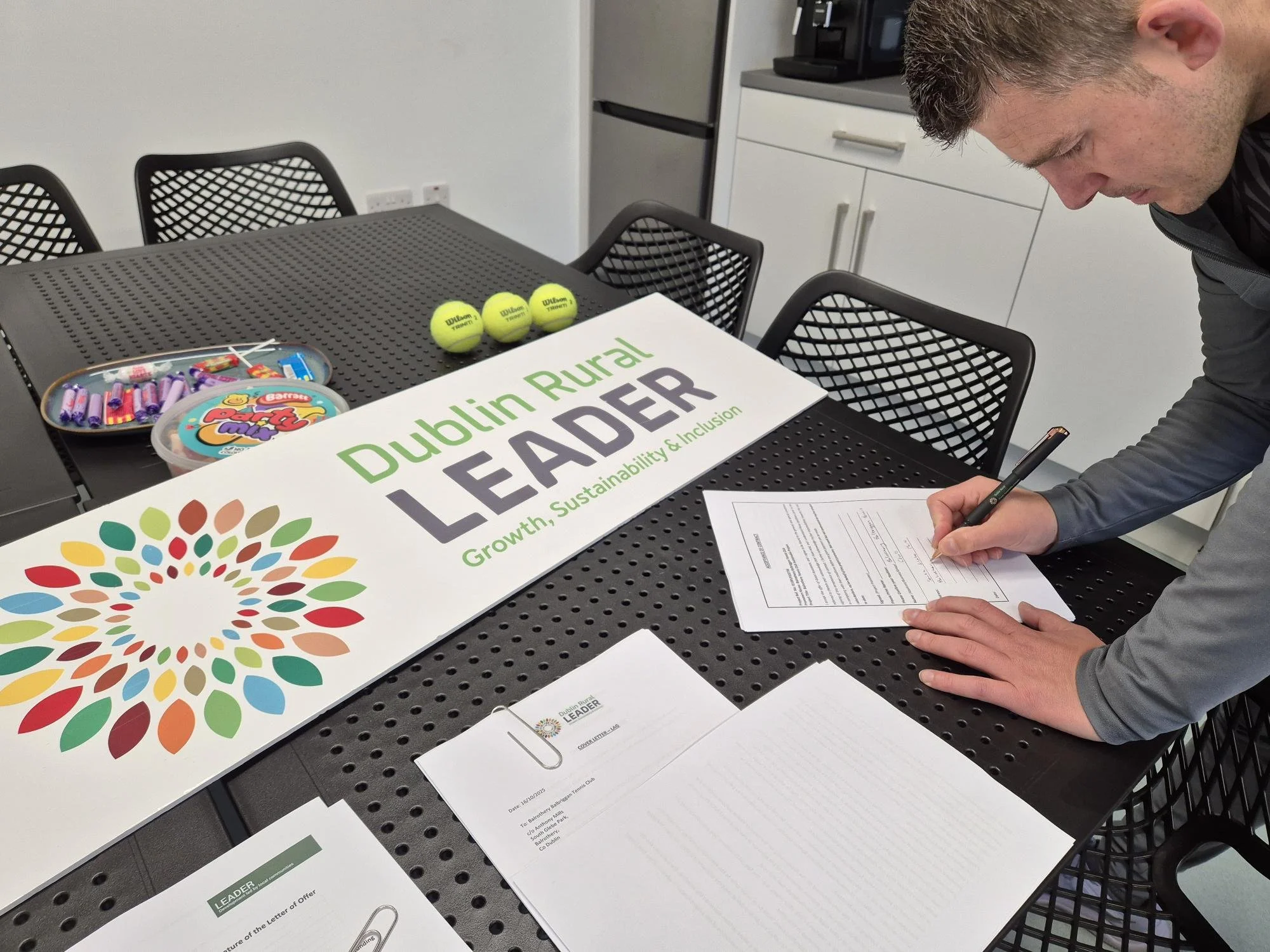 Balrothery Tennis Club Signs LEADER Contract Under Electric Tools Targeted Call