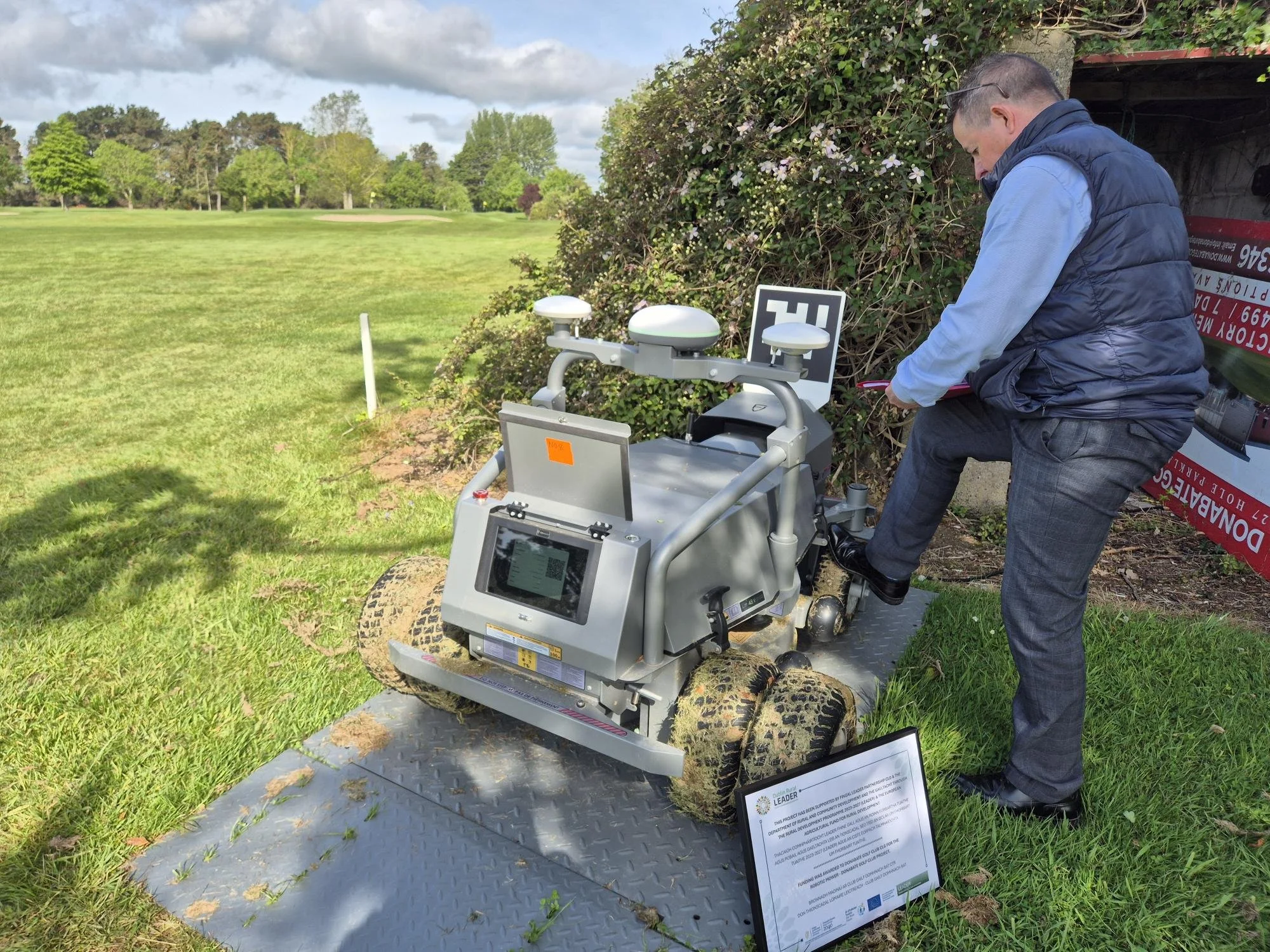 Donabate Golf Club Enhances Sustainability with LEADER-Funded Robotic Mower