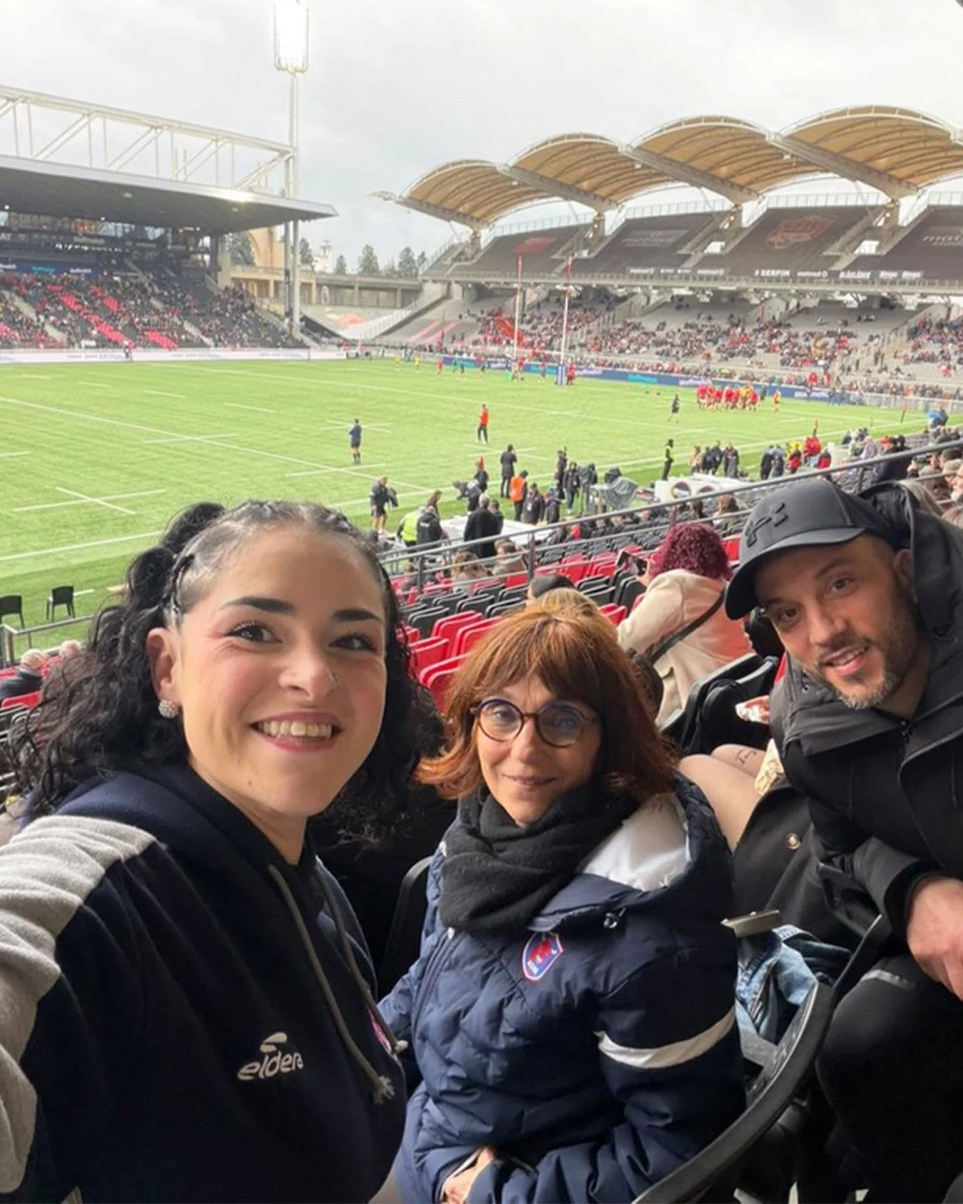 𝐍𝐨𝐬 𝐛&eacute;𝐧&eacute;𝐯𝐨𝐥𝐞𝐬 𝐦𝐢𝐬 &agrave; 𝐥&rsquo;𝐡𝐨𝐧𝐧𝐞𝐮𝐫

&Agrave; l&rsquo;occasion de la 3ᵉ &eacute;dition de l&rsquo;op&eacute;ration &ldquo;Supporters des B&eacute;n&eacute;voles&rdquo;, organis&eacute;e par LOU Attitude, plus