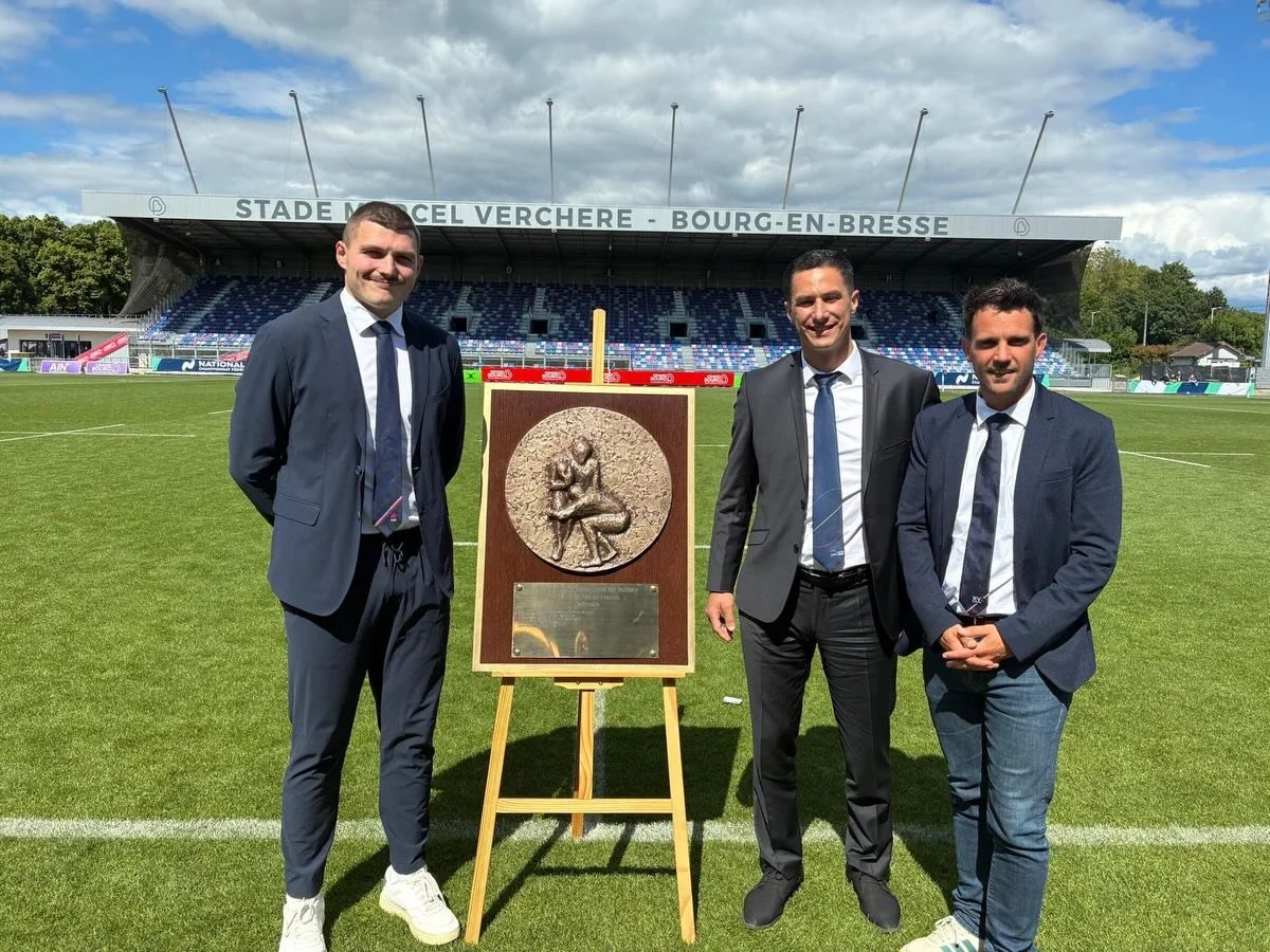 𝐅&eacute;𝐥𝐢𝐜𝐢𝐭𝐚𝐭𝐢𝐨𝐧𝐬 𝐋𝐮𝐝𝐨𝐯𝐢𝐜 ! 👏

Samedi dernier, &agrave; l&rsquo;occasion de la finale du championnat de Nationale entre Nice et Narbonne, notre arbitre Ludovic faisait partie du corps arbitral pour ce match de prestige !

Une b