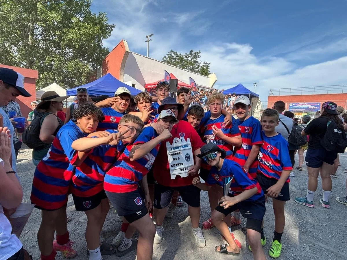 𝐓𝐨𝐮𝐫𝐧𝐨𝐢 𝐝𝐞 𝐅𝐫𝐨𝐧𝐭𝐢𝐠𝐧𝐚𝐧

Le week-end dernier, notre &Eacute;cole de Rugby a eu l&rsquo;occasion de participer au tournoi de Frontignan. Une tr&egrave;s belle performance puisqu&rsquo;elle termine &agrave; la 2ᵉ place du classement g&