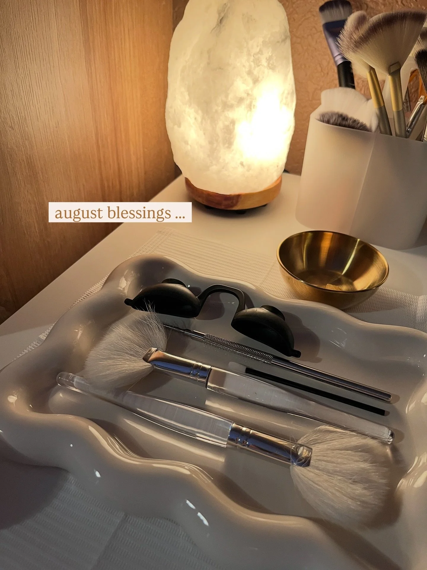 a little late on my august blessings, this was such a creative month. full of wonderful surprises, beautiful souls &amp; slow moments that just brought me closer to my calling and purpose in the esti world 🌌 so ready for fall blessings!