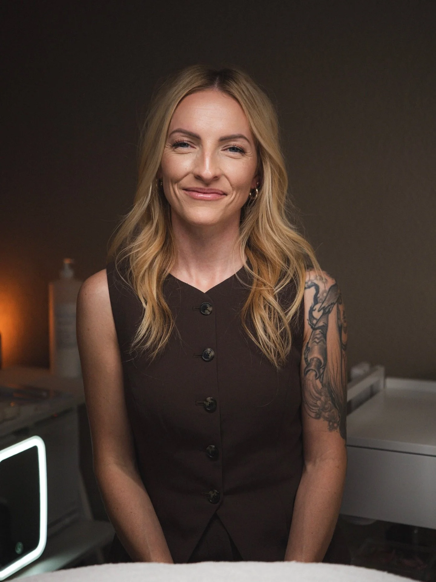 Ever feel like taking care of your skin is just one more thing on your endless to-do list?

Hi, I&rsquo;m Julie, the aesthetician behind SkinHx Aesthetics, and a busy wife and parent just like many of my clients. I&rsquo;m a minimalist at heart, and 