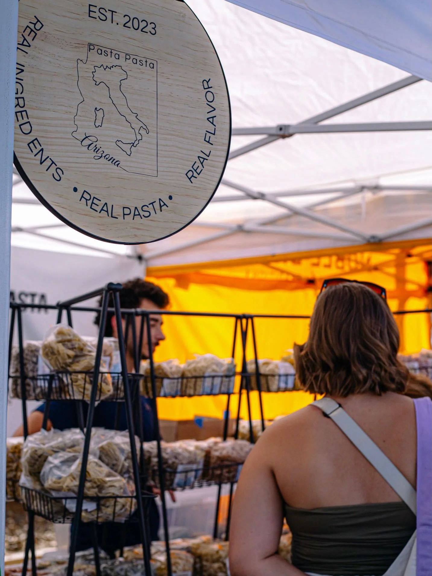 It&rsquo;s feeling a lot like fall out here this morning! 

And the market has all the cozy things to go with it: candles, simmer pots, cinnamon rolls and scrolls, fresh pasta, bread, local honey, soaps and even pie. Gifts are starting to show up too