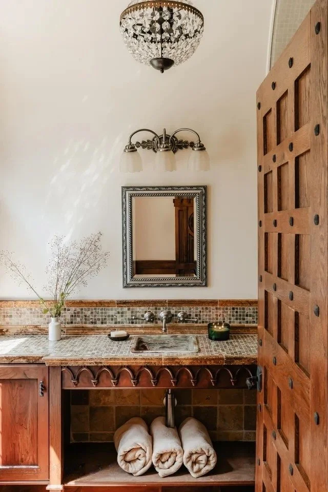 4_Bath #2.jpg