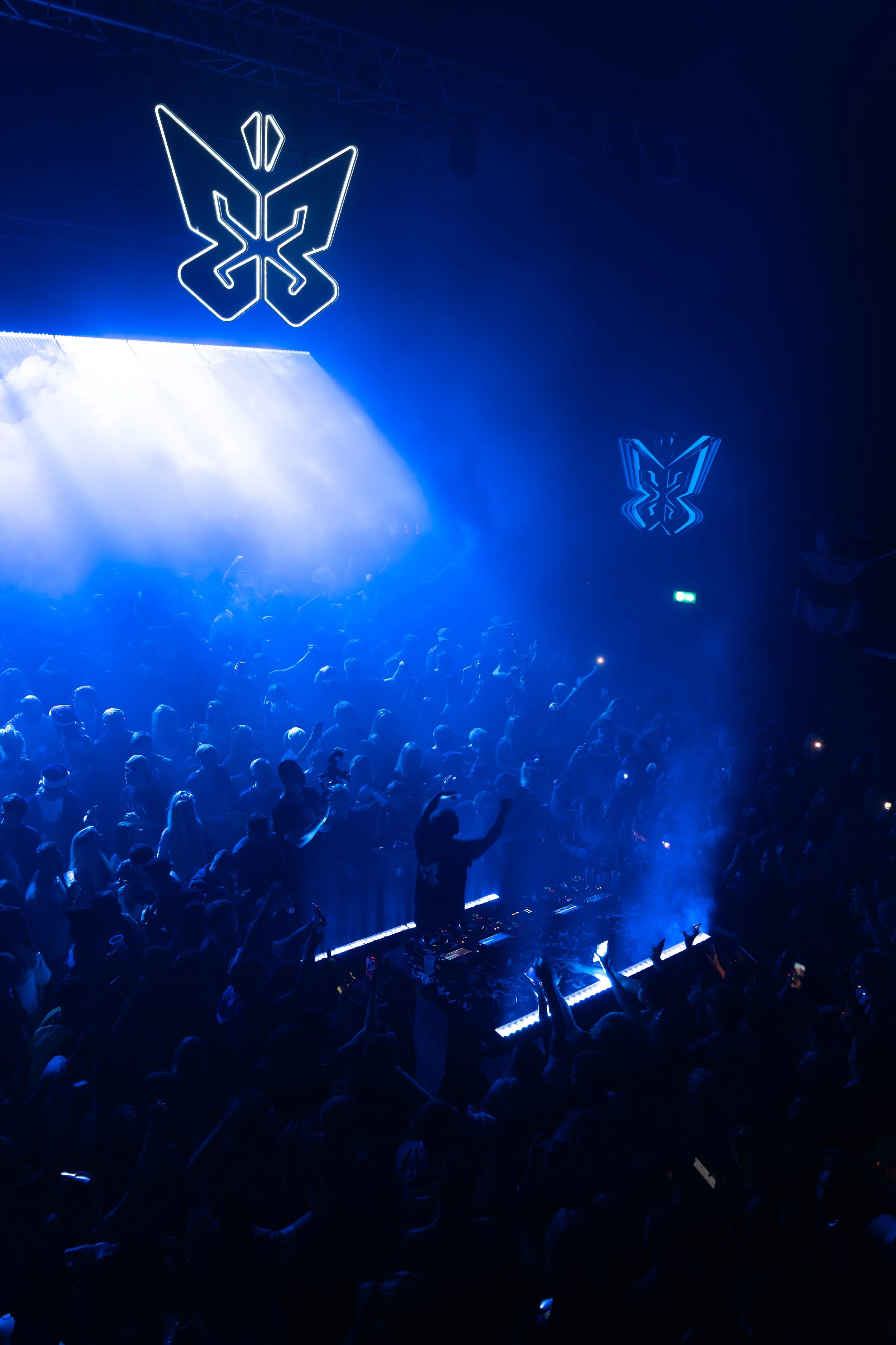 Schak 
-
33.wav
-
Full Production Design, Program & Operation