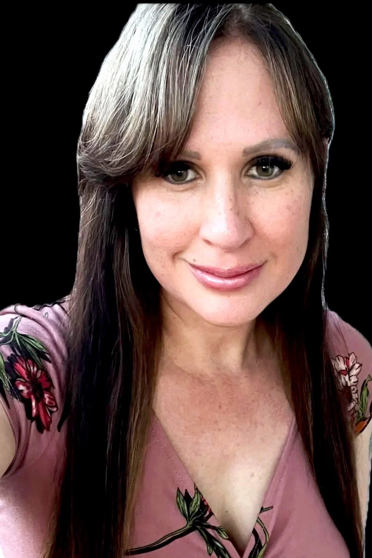 Experience smooth, re-textured hair with Amber at Hair Unlimited Salon in Jacksonville. Schedule online for professional perms, hair straightening, and restorative hair care.
