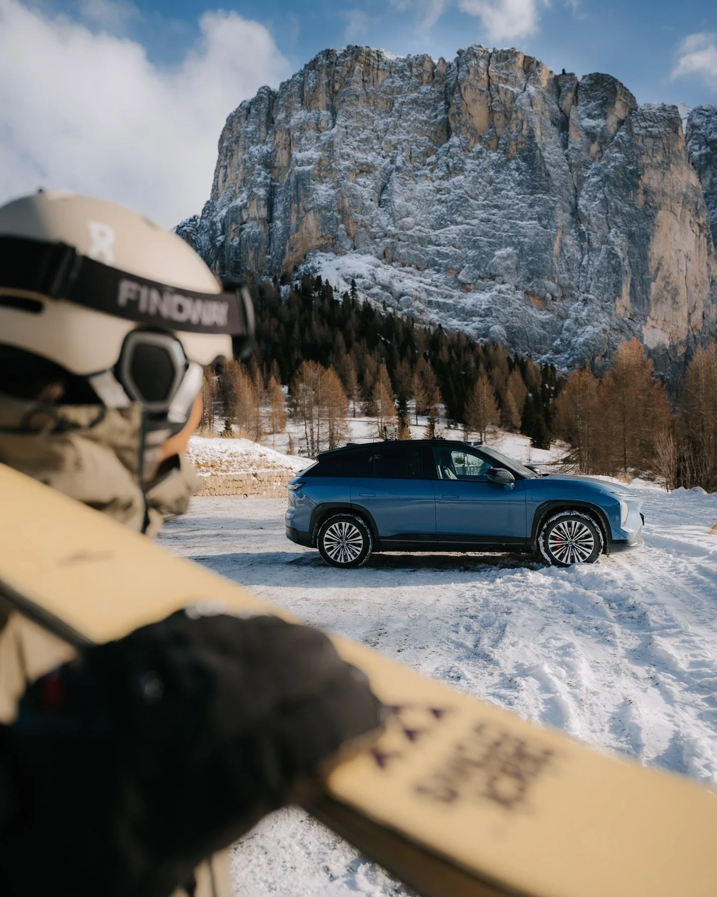 A winter day in the Dolomites.
Skiing, silence, and the effortless drive of the NIO EL7.

#NIO #NIOEL7 #NIOEurope #Dolomites #ElectricMobility #WinterEscape
