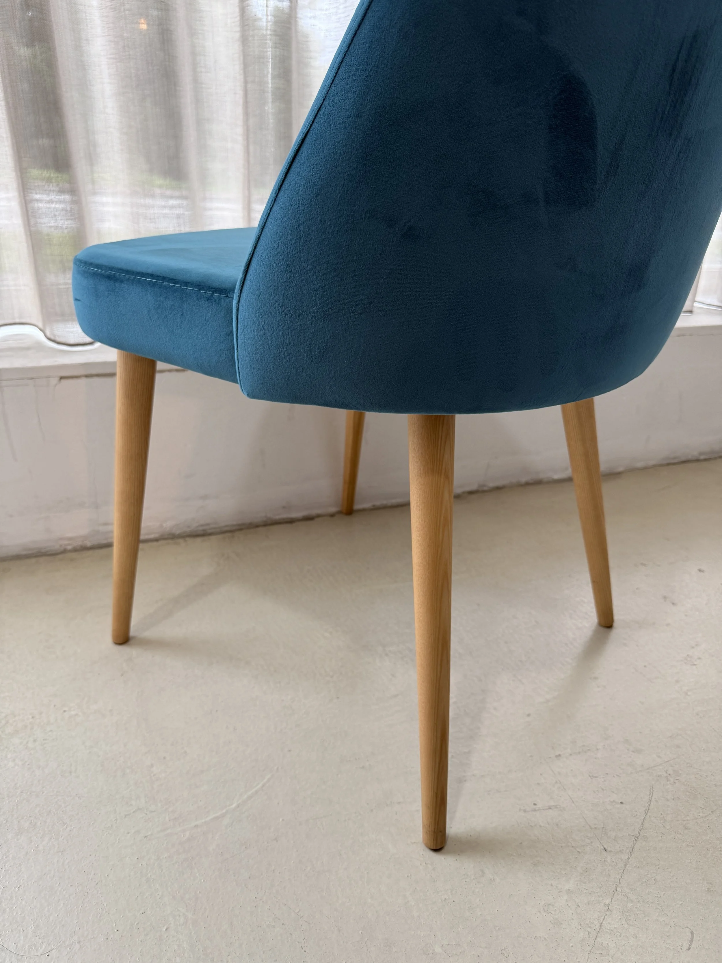 cadeira estofada (3).JPG