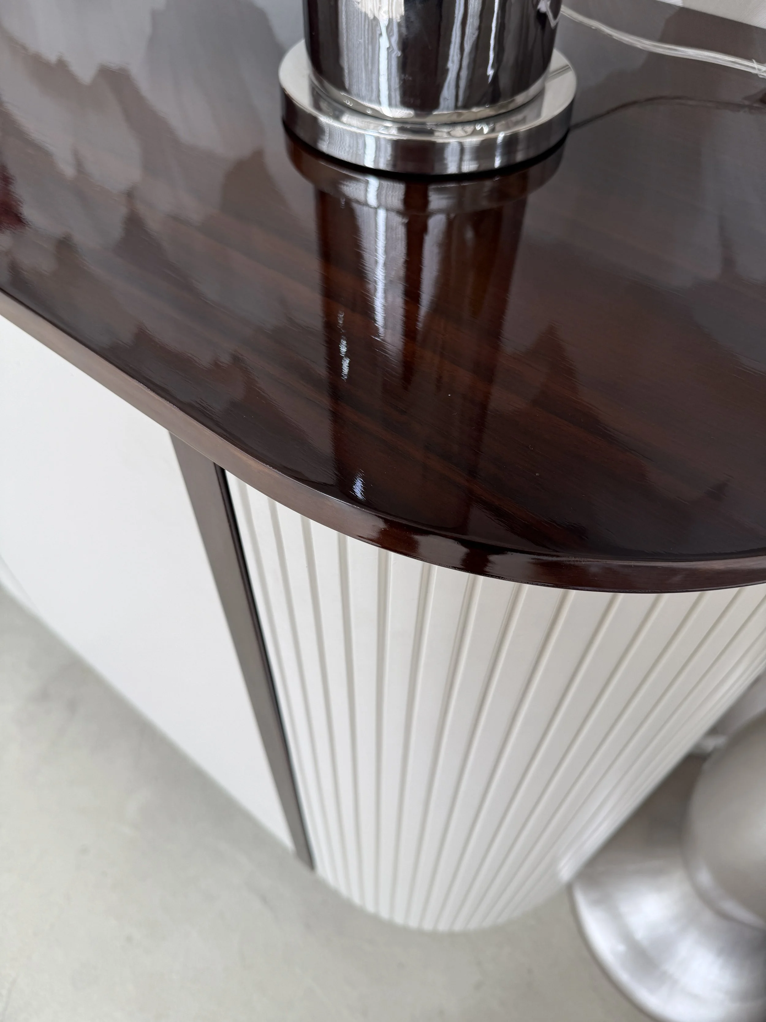 aparador lacado eucalipto (2).JPG