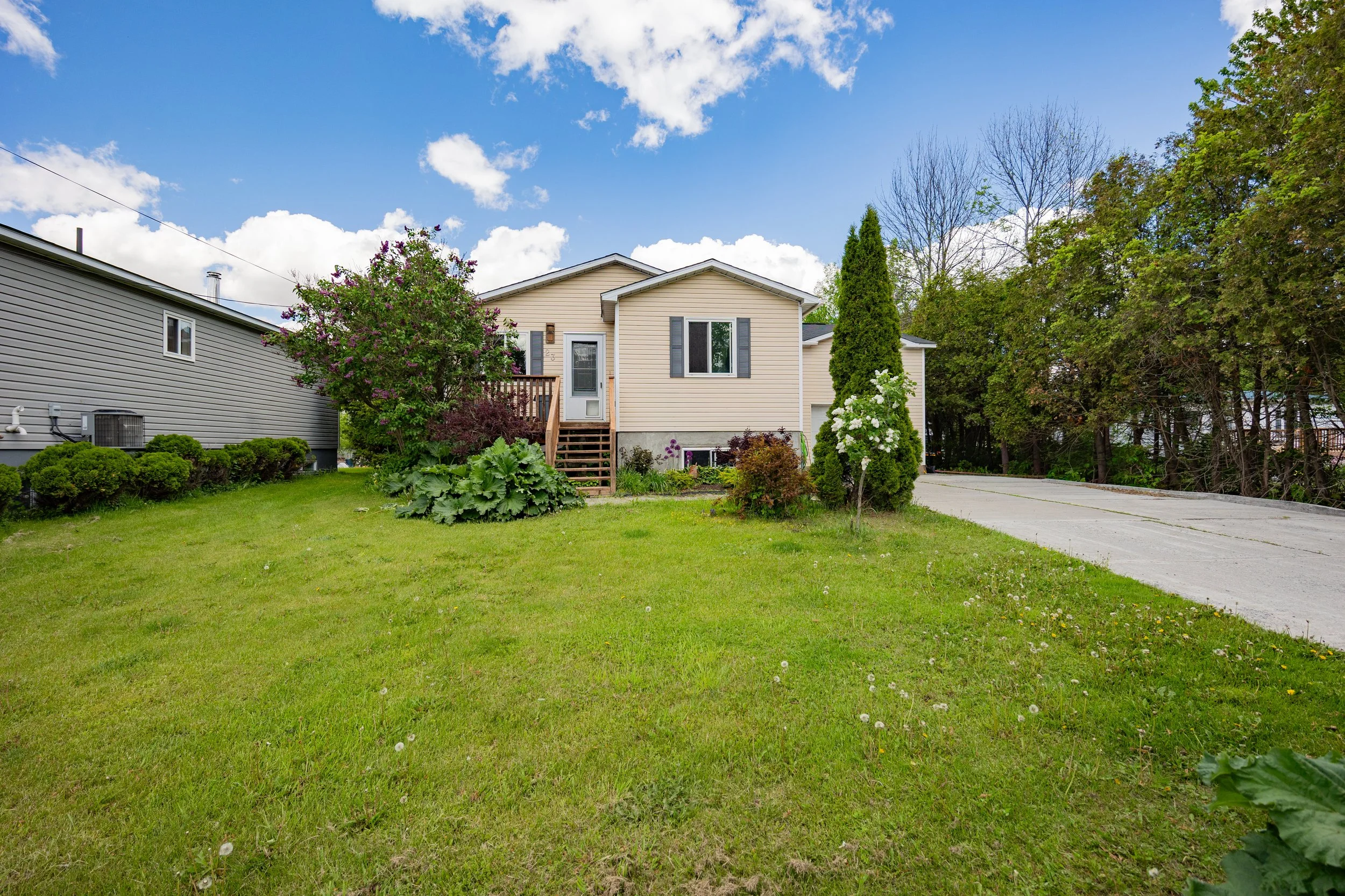 23 Wood Street South Glengarry, Ontario K0C1N0