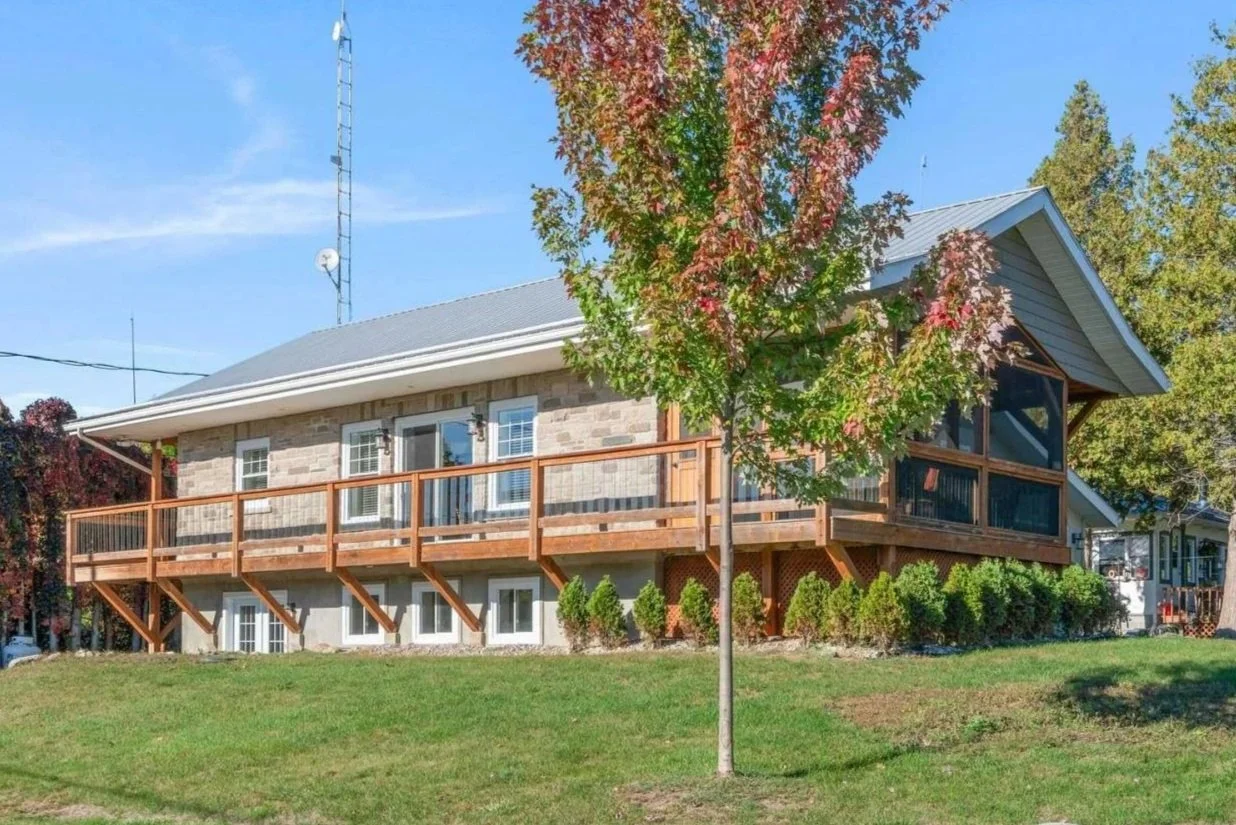 19201 SECOND STREET
North Glengarry, Ontario K0C1B0