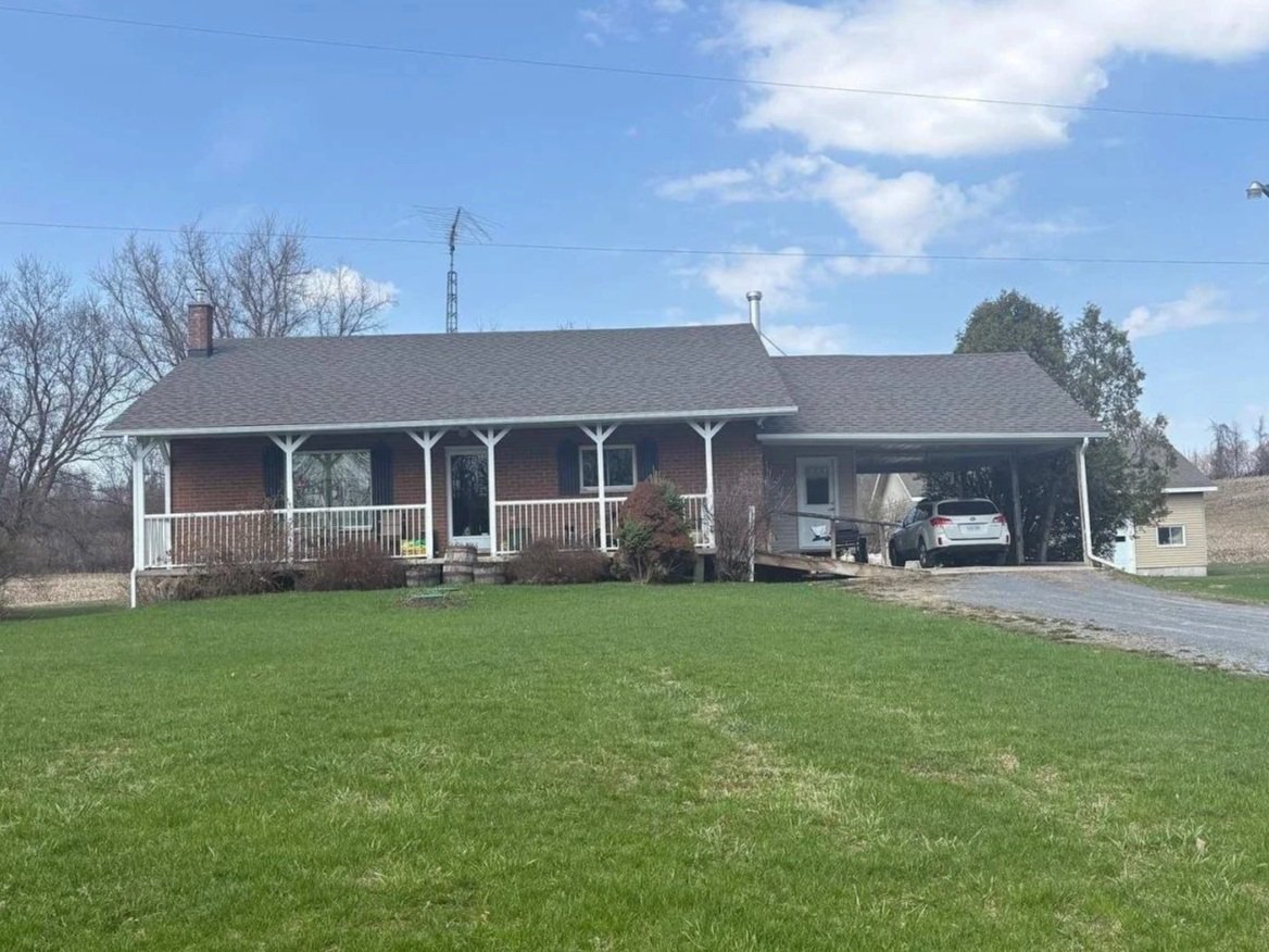 21437 CONCESSION 7 ROAD
South Glengarry, Ontario K0C1Z0
