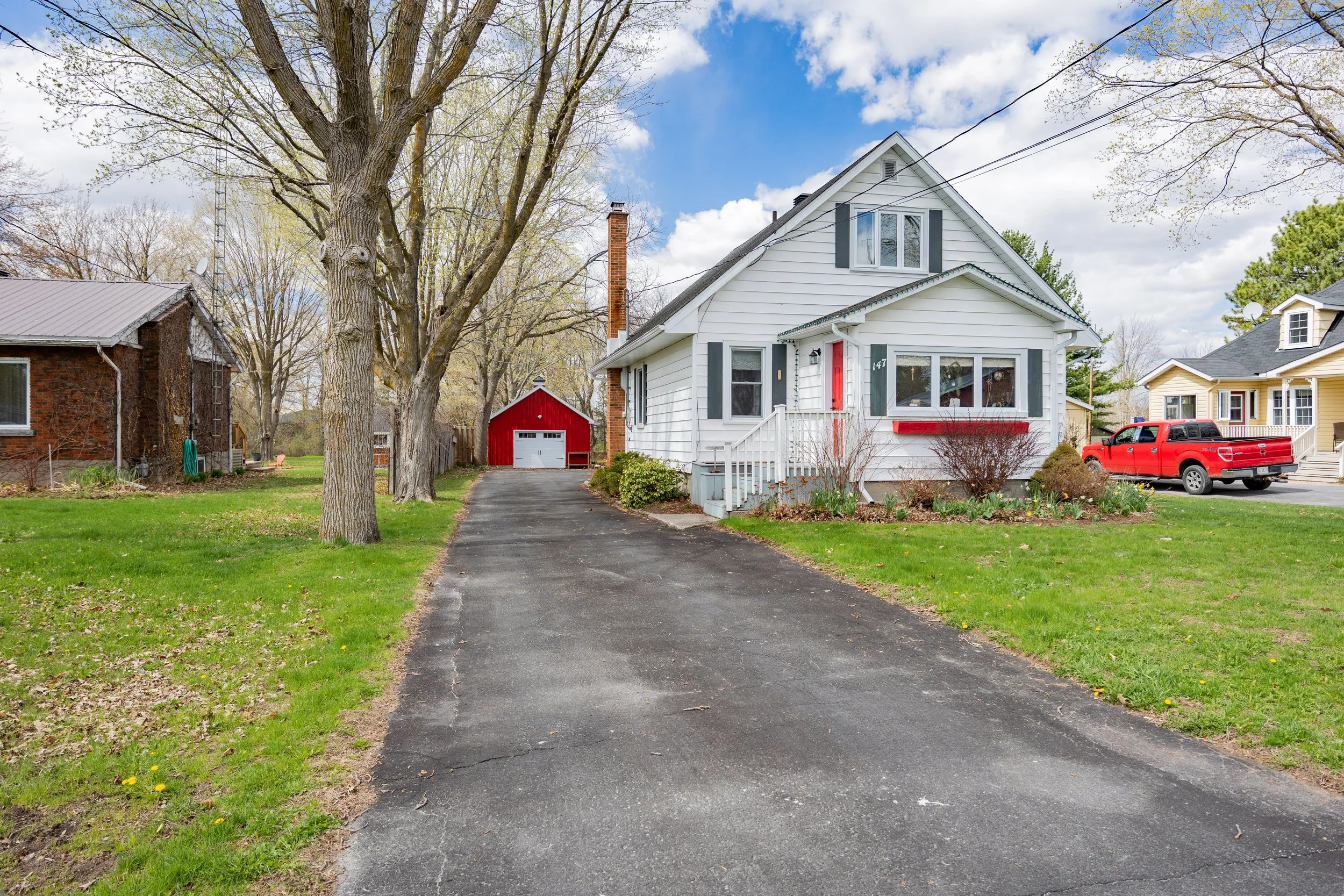 147 MCCORMICK ROAD
North Glengarry, Ontario K0C1A0
