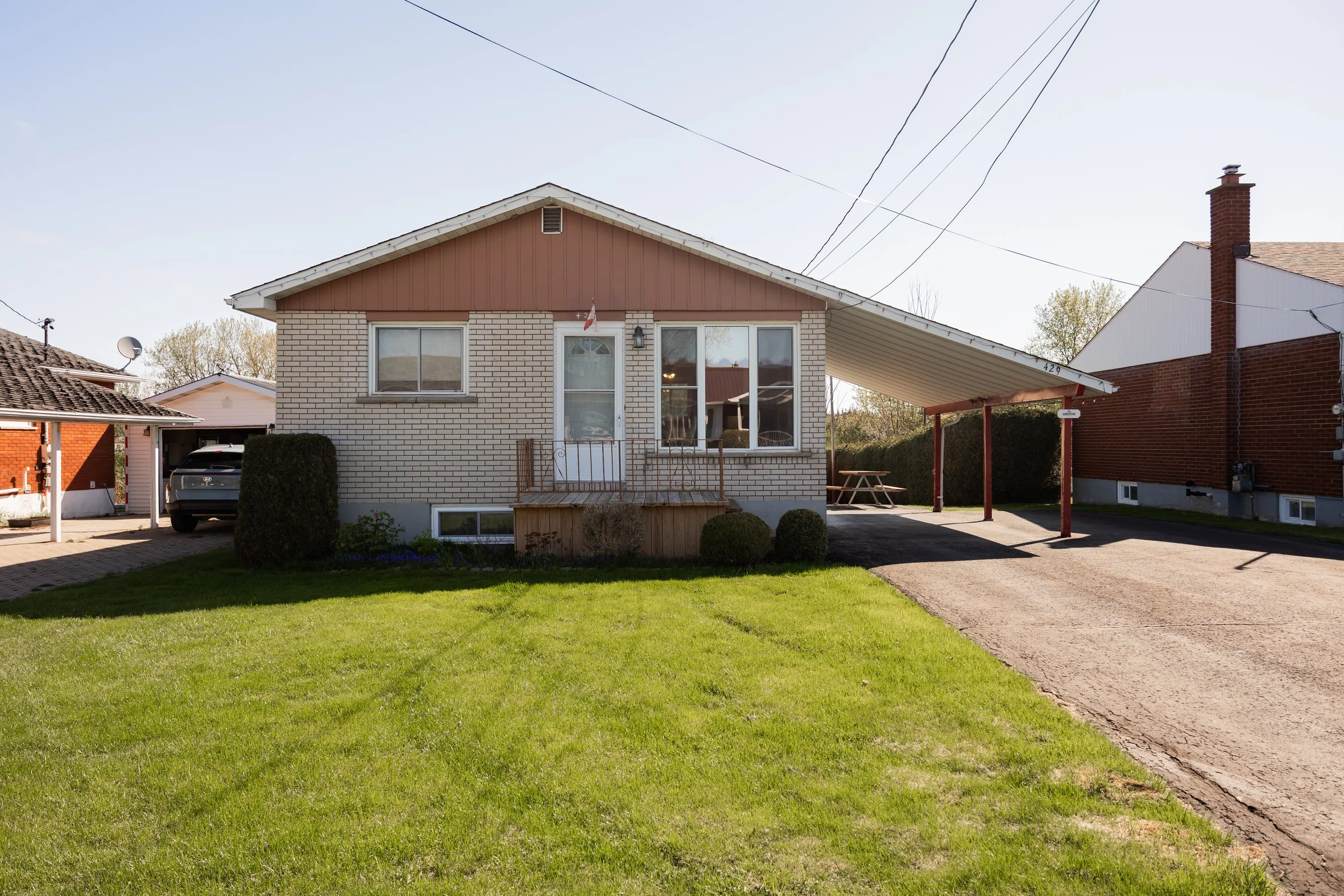 429 DOMINION STREET S
North Glengarry, Ontario K0C1A0