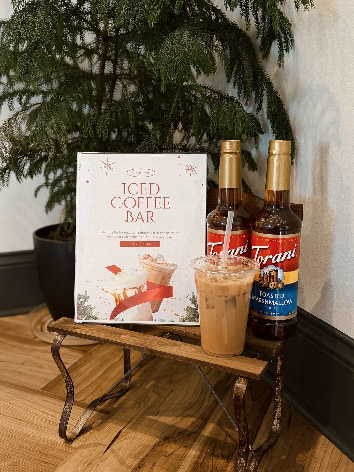 We&rsquo;re welcoming you back from break with an Iced Coffee Bar on Monday the 20th at 10 AM!

Stop by before class and enjoy a coffee made just the way you like it with creamers, syrups, and both dark &amp; medium roast available.

A perfect way to