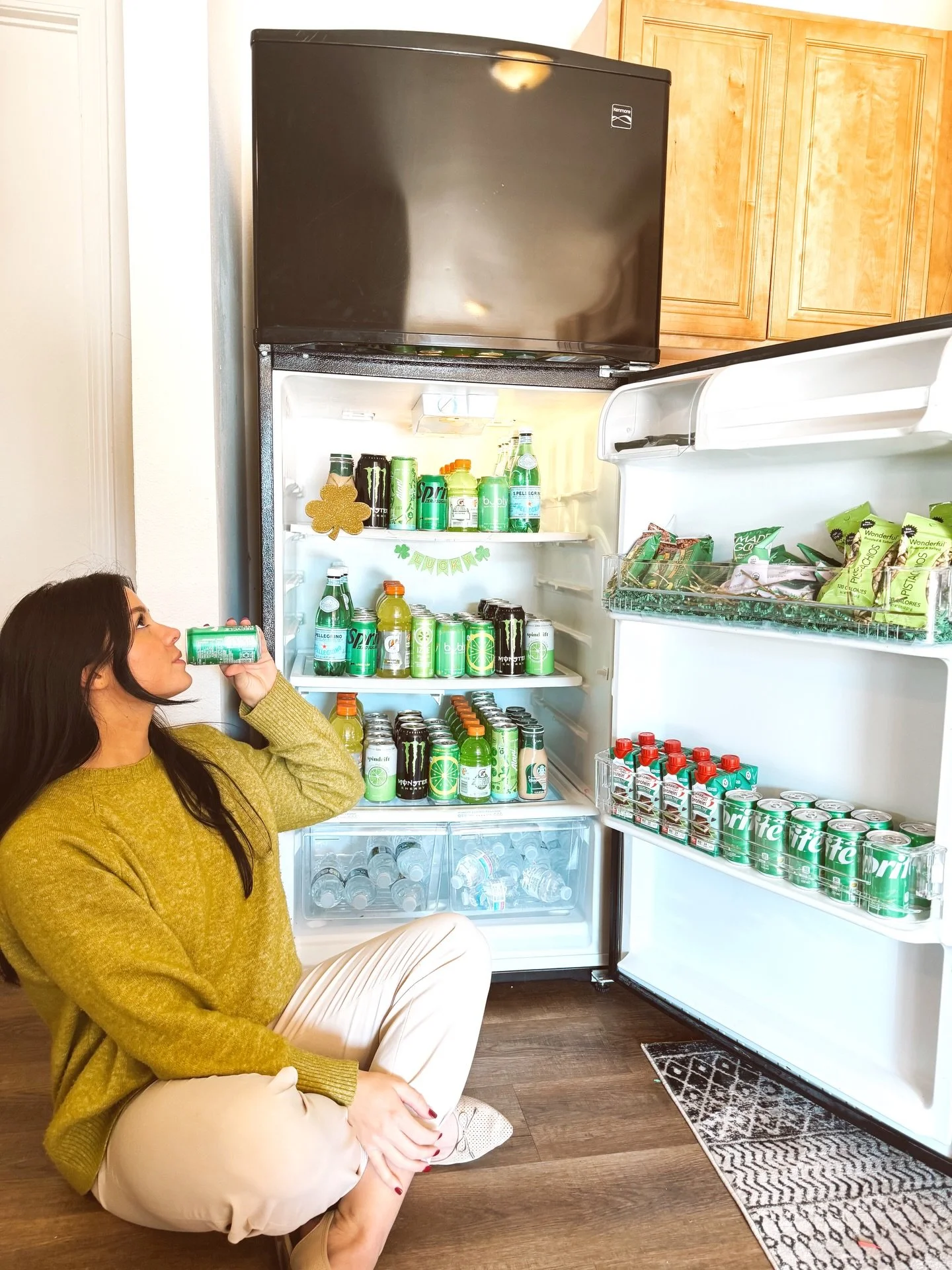 🍀💚 Our model fridge is going full St. Paddy&rsquo;s mode! 💚🍀
Tour our community, check out the festive model, and grab a drink or snack on us after ☕🍪

Feeling lucky? We&rsquo;re running two limited-time specials:
🍀 Refer a friend &mdash; $200 
