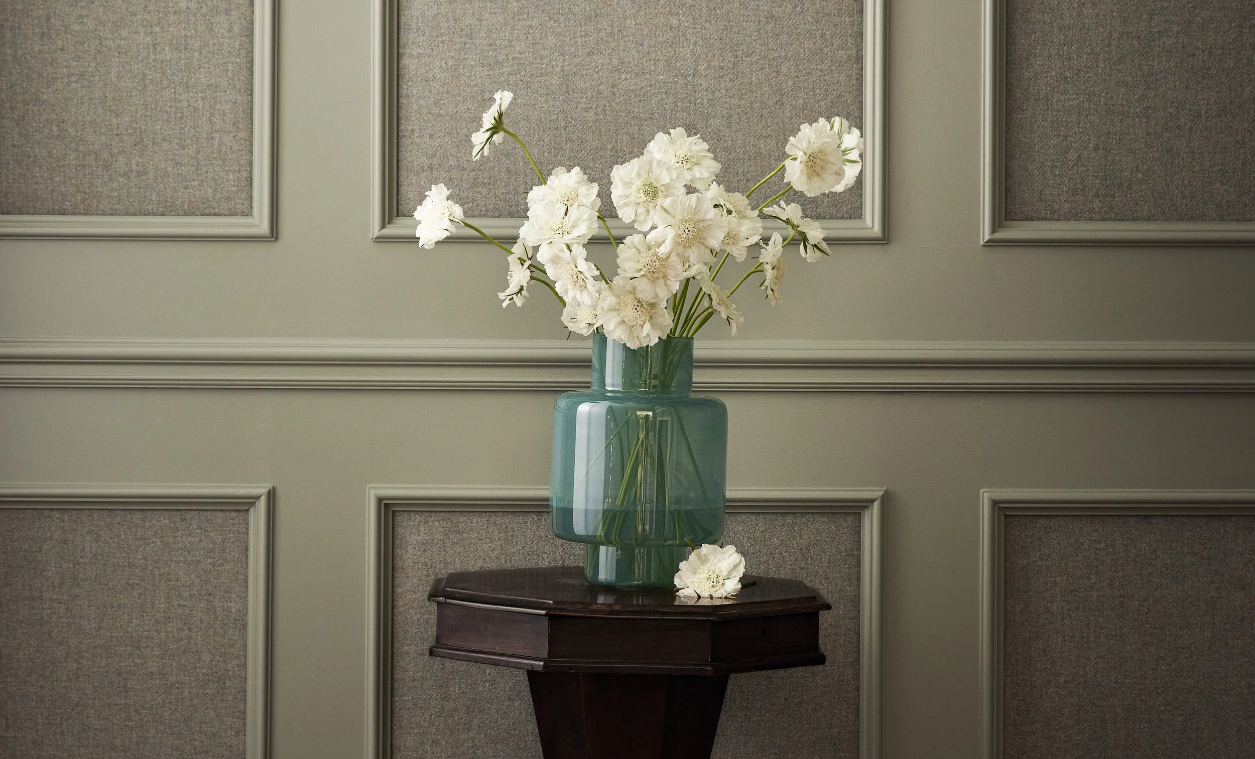 BRIDLE GATE COBHAM IMAGES LANDSCAPE6.jpg