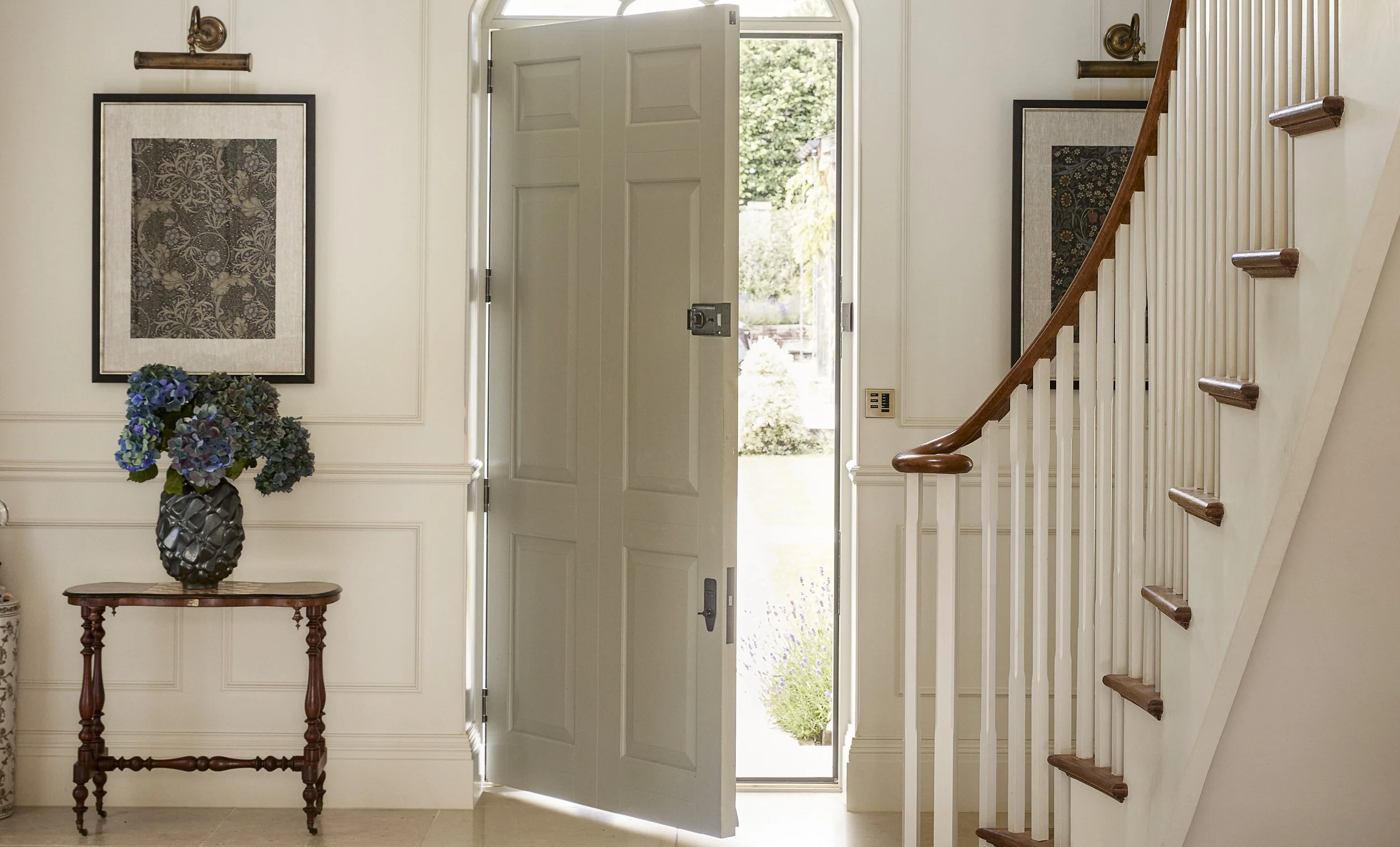 BRIDLE GATE COBHAM IMAGES LANDSCAPE.jpg