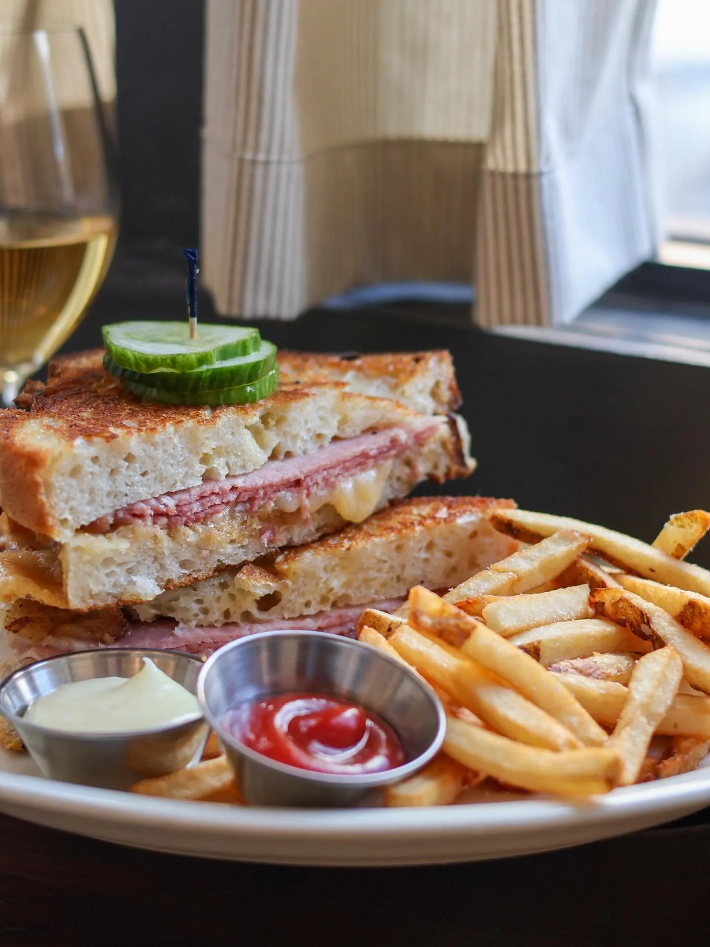 On a day like today, a hot ham &amp; cheese is calling your name - paris ham and sourdough both made in house with havarti, onion jam, dijonaise, and fries. 
@evansmeatsandseafood @bearcreekfarm for the pork 
@larderfoods @farmandsparrow for the flou