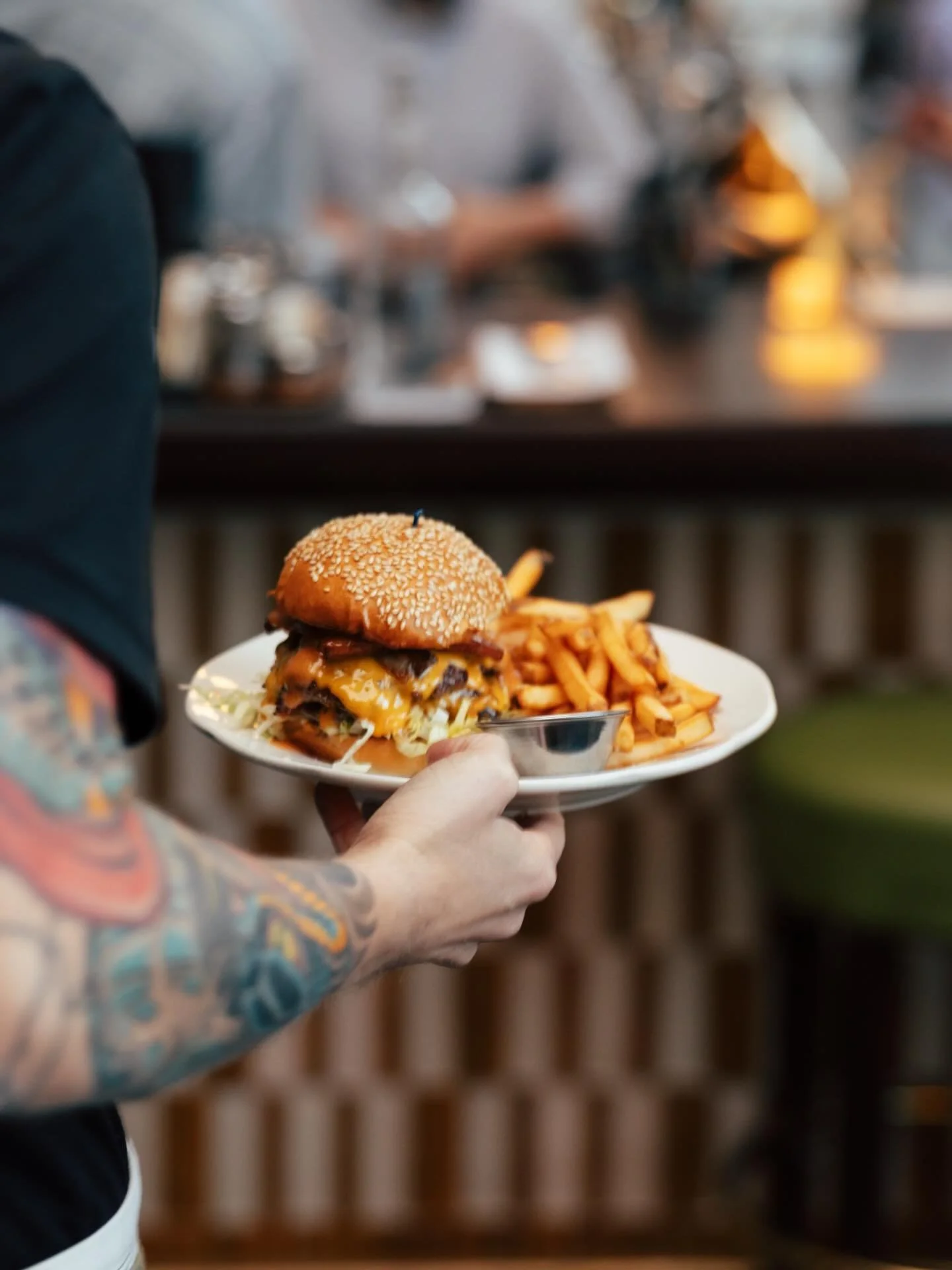 Cheeseburger-shaped dreams on repeat.

Two smashed dry-aged @bearcreekfarm patties melted together with sharp American, a flood of Russian + dijonaise, piled high with shrettuce and pickles, all on a housemade bun next to a heap of fries. Dreamy inde