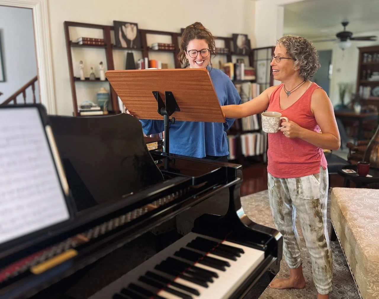 Jenice Riebe teaching a voice lesson in her home