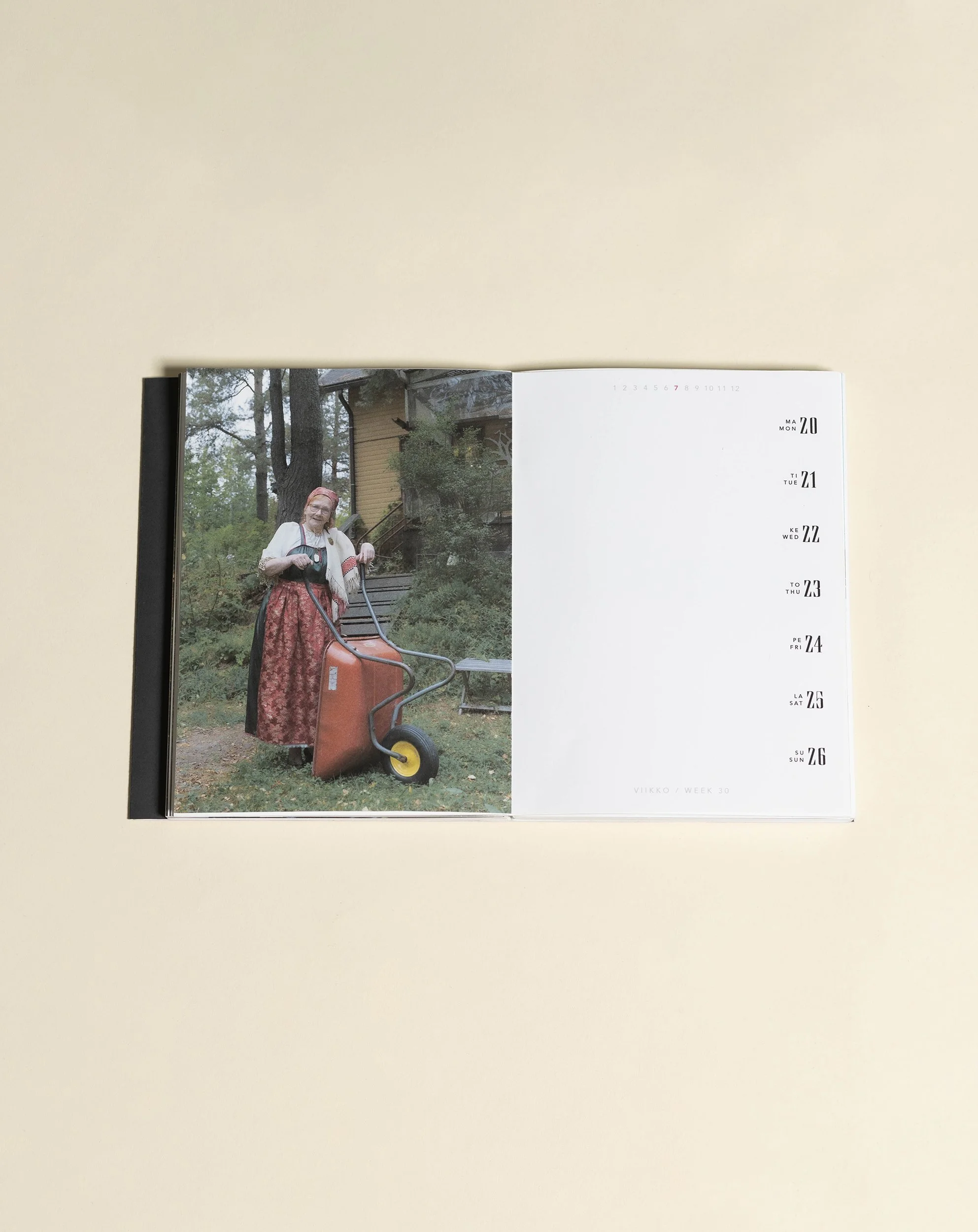 Mummokuva pysty uusi.jpg