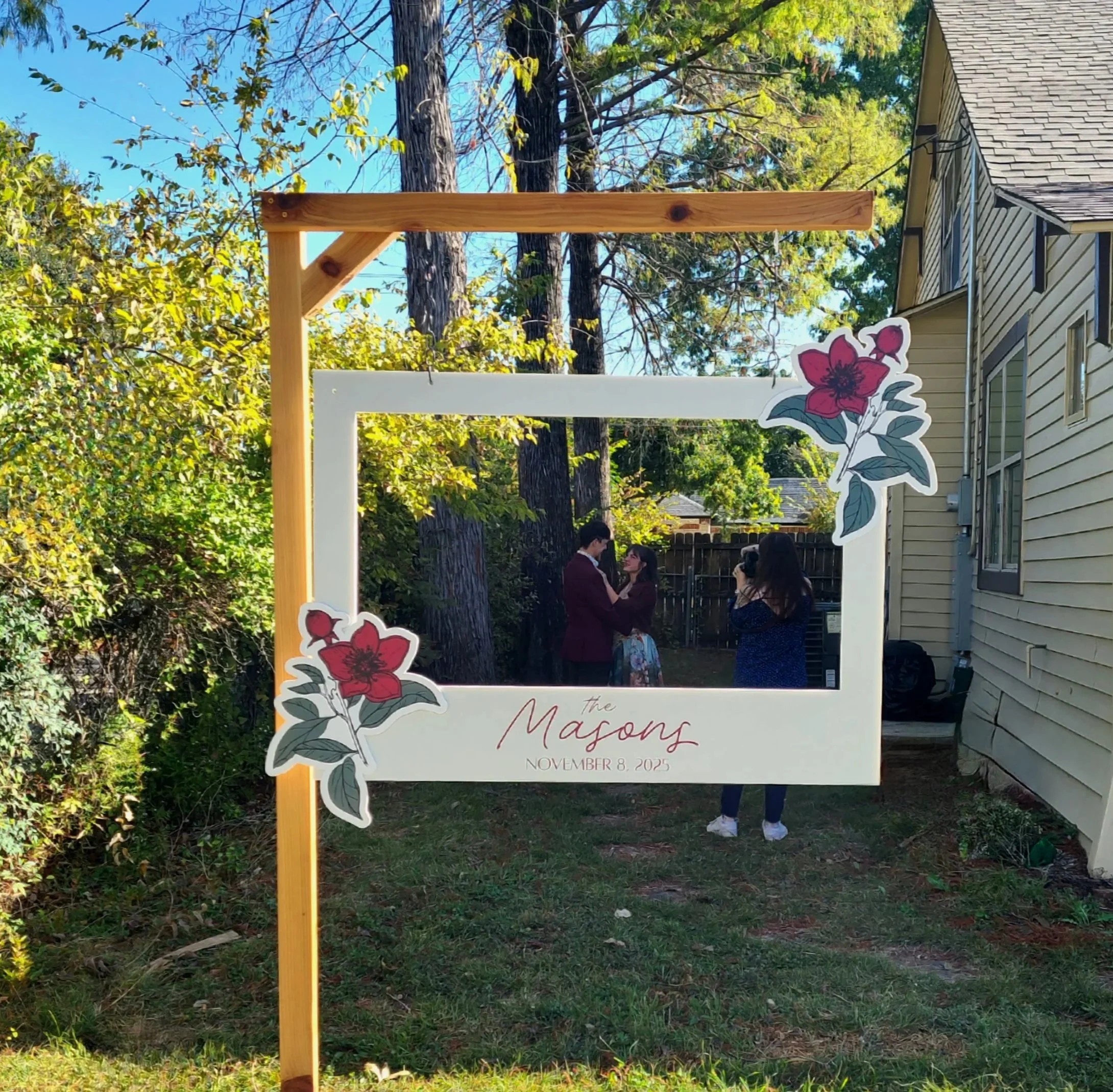 photo op frame