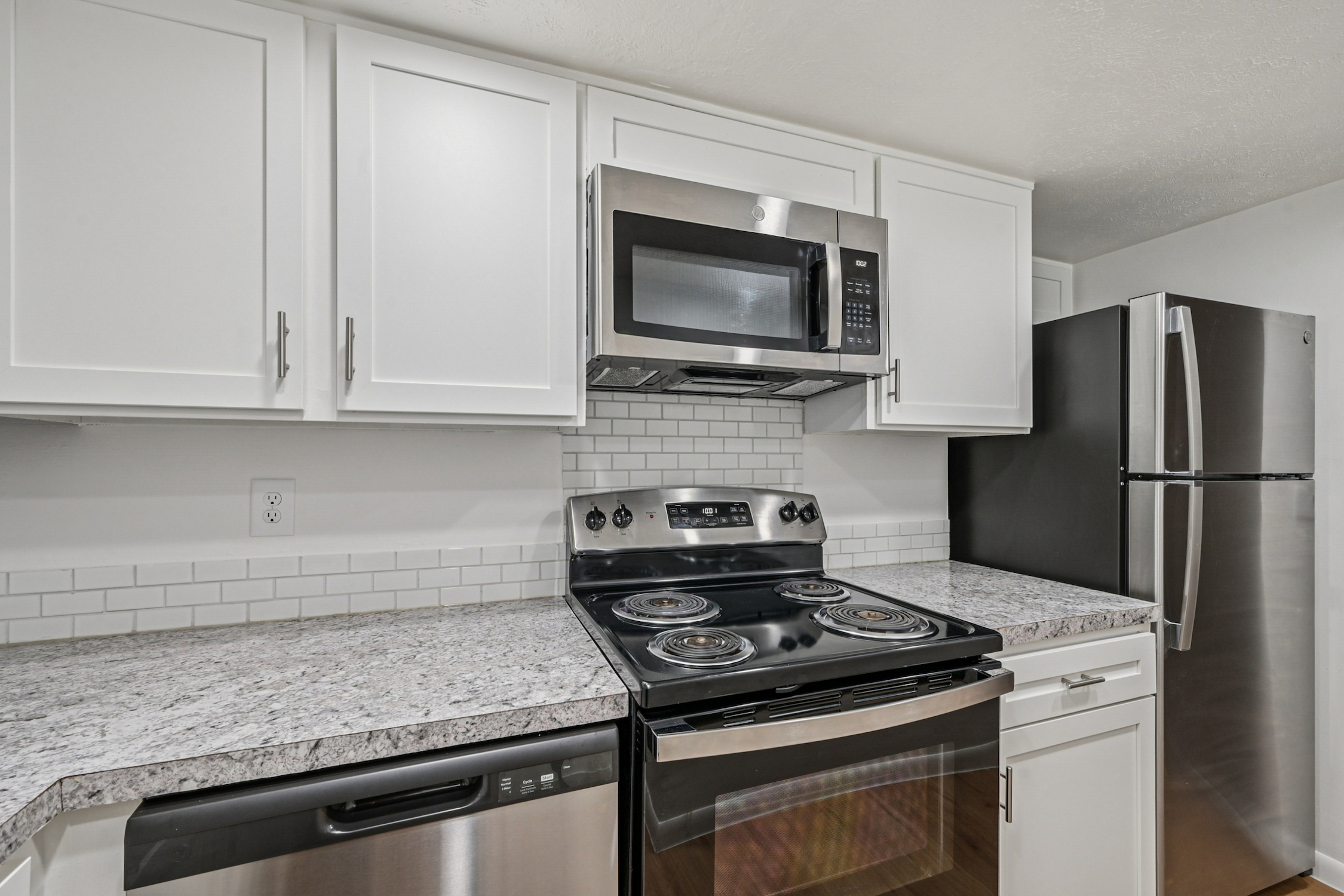 16-web-Sheridan Dr-S2111-008 2.png