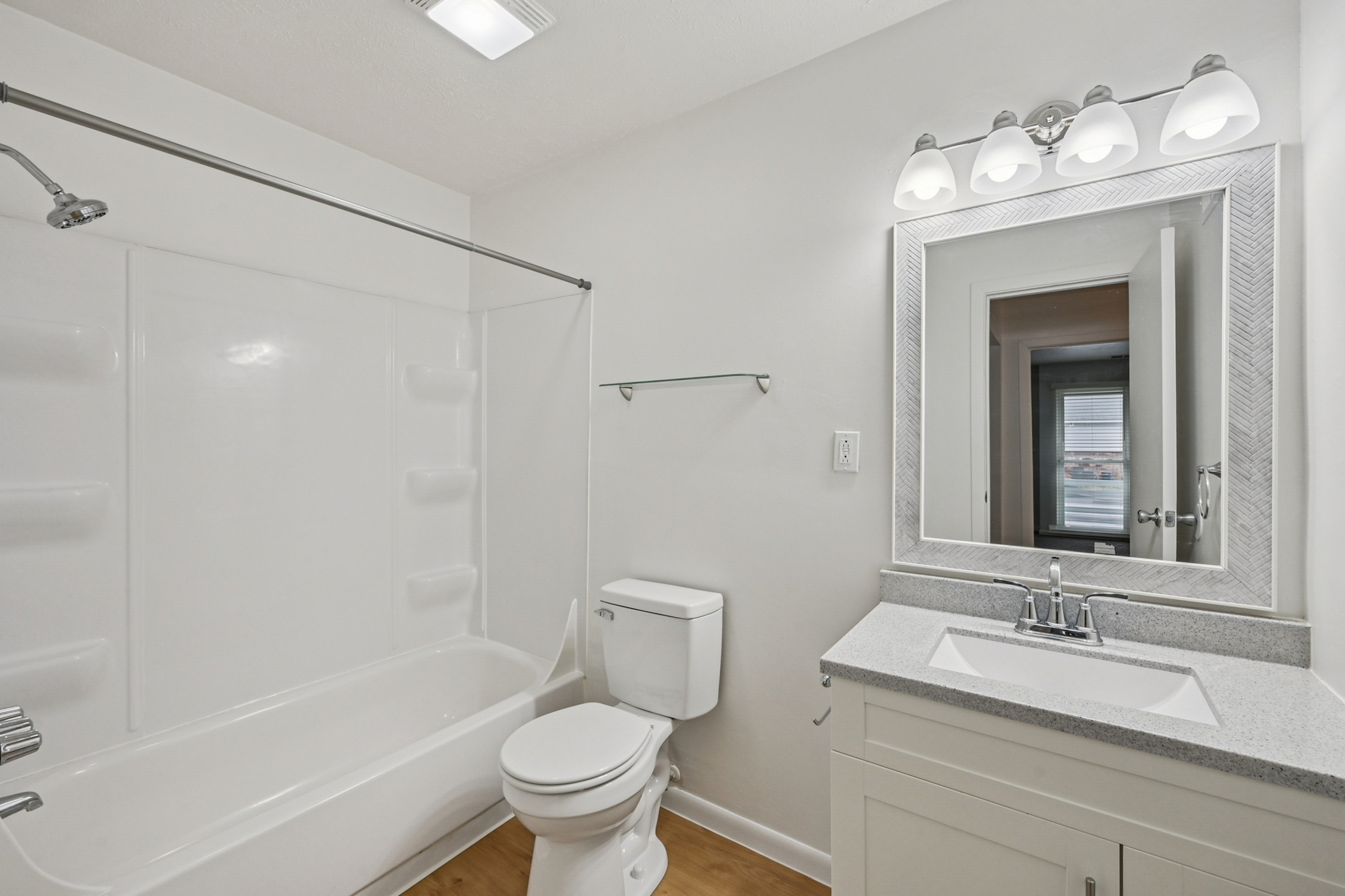 29-web-Sheridan Dr-S2111-021 2.png