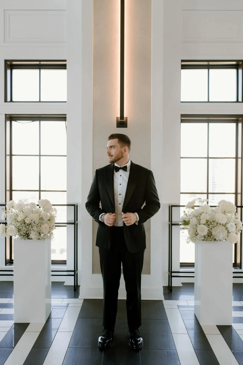 Bridegroom photo