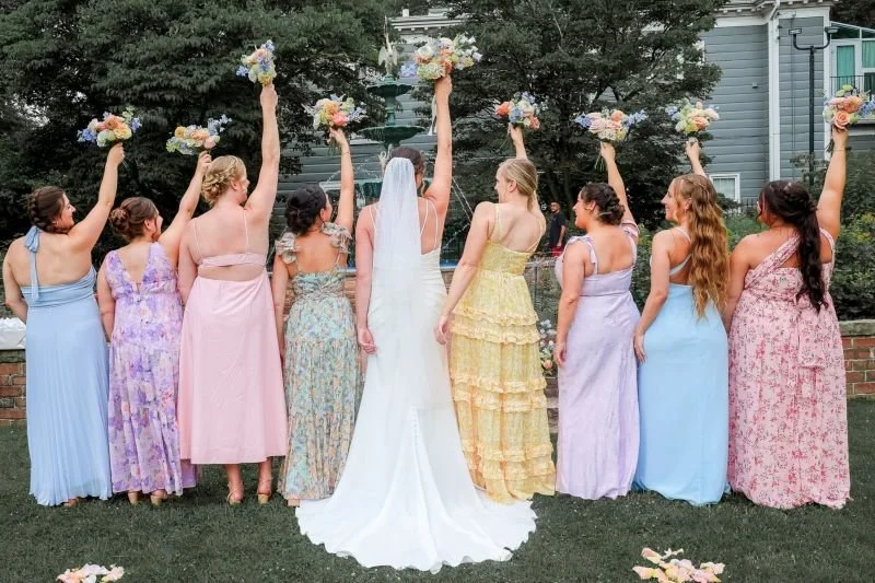 Bride with her bridesmaids 